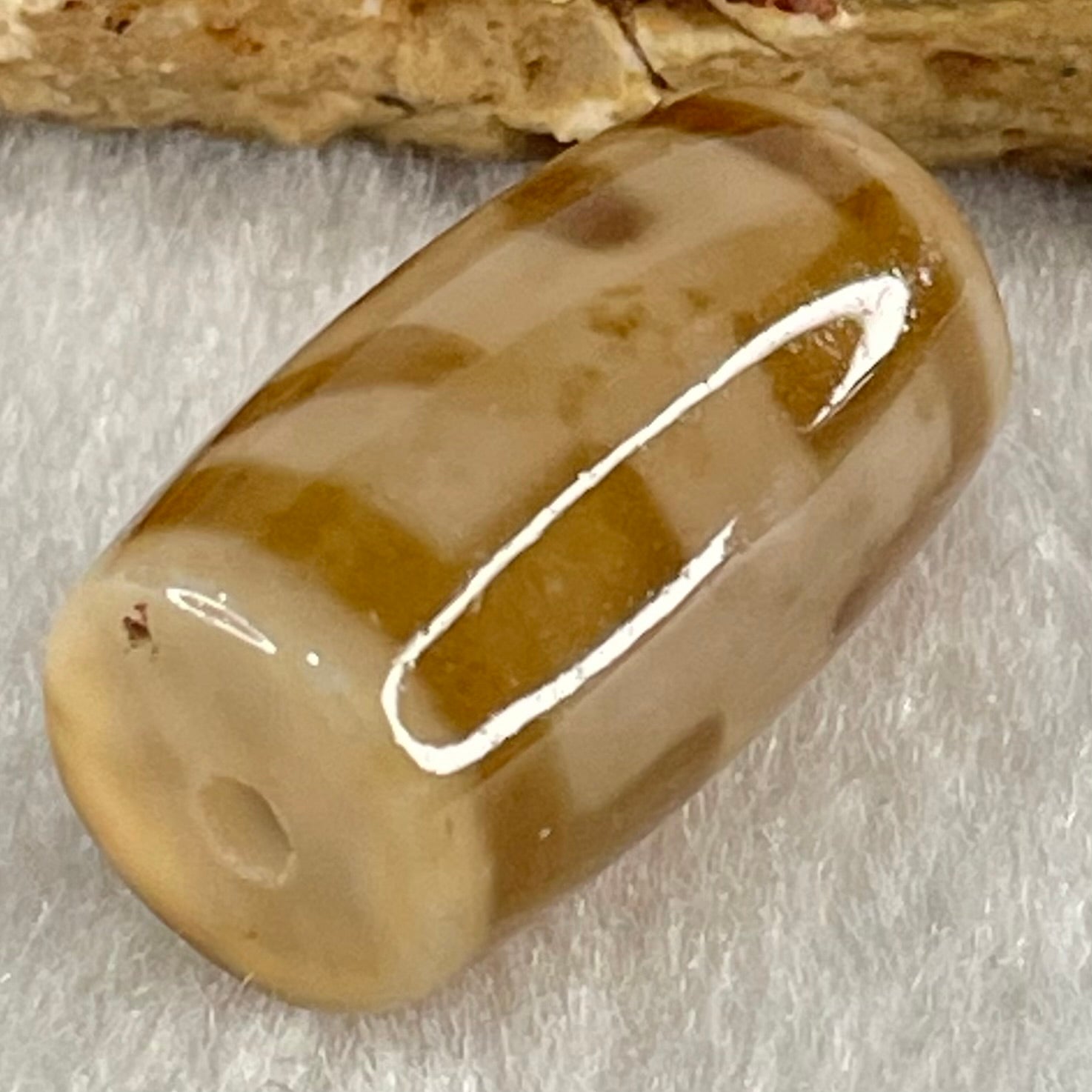 Natural Powerful Tibetan Old Oily Agate Patina Guiren Tairen Human Dzi Bead Totem Amulet Heavenly Master (Tian Zhu) 贵人天诛 4.77g 19.6 by 11.6mm - Huangs Jadeite and Jewelry Pte Ltd