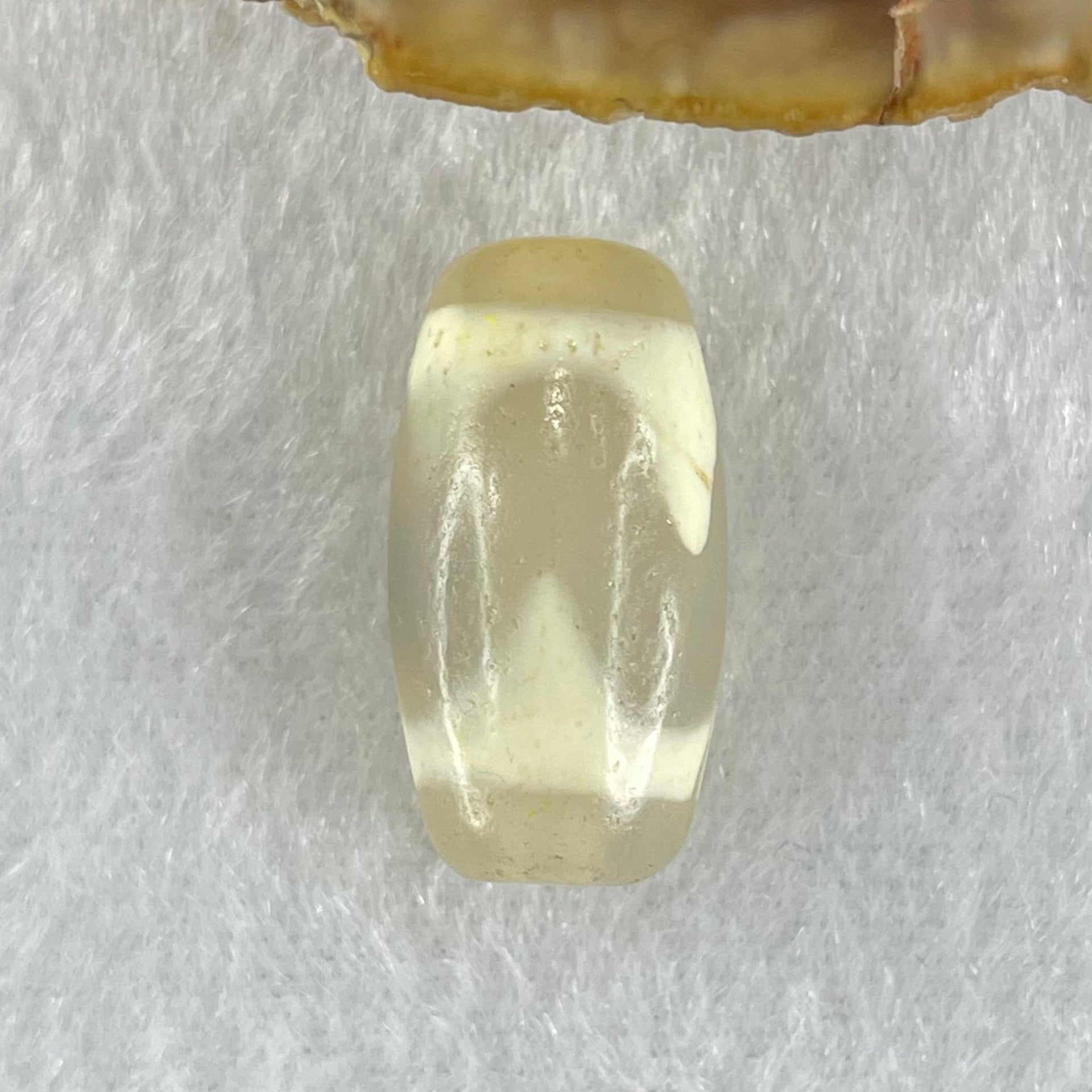 Natural Powerful Tibetan Old Oily Agate Tiger Tooth Daluo Dzi Bead Heavenly Master (Tian Zhu) 虎呀天诛 3.31g 19.8 by 10.5mm - Huangs Jadeite and Jewelry Pte Ltd