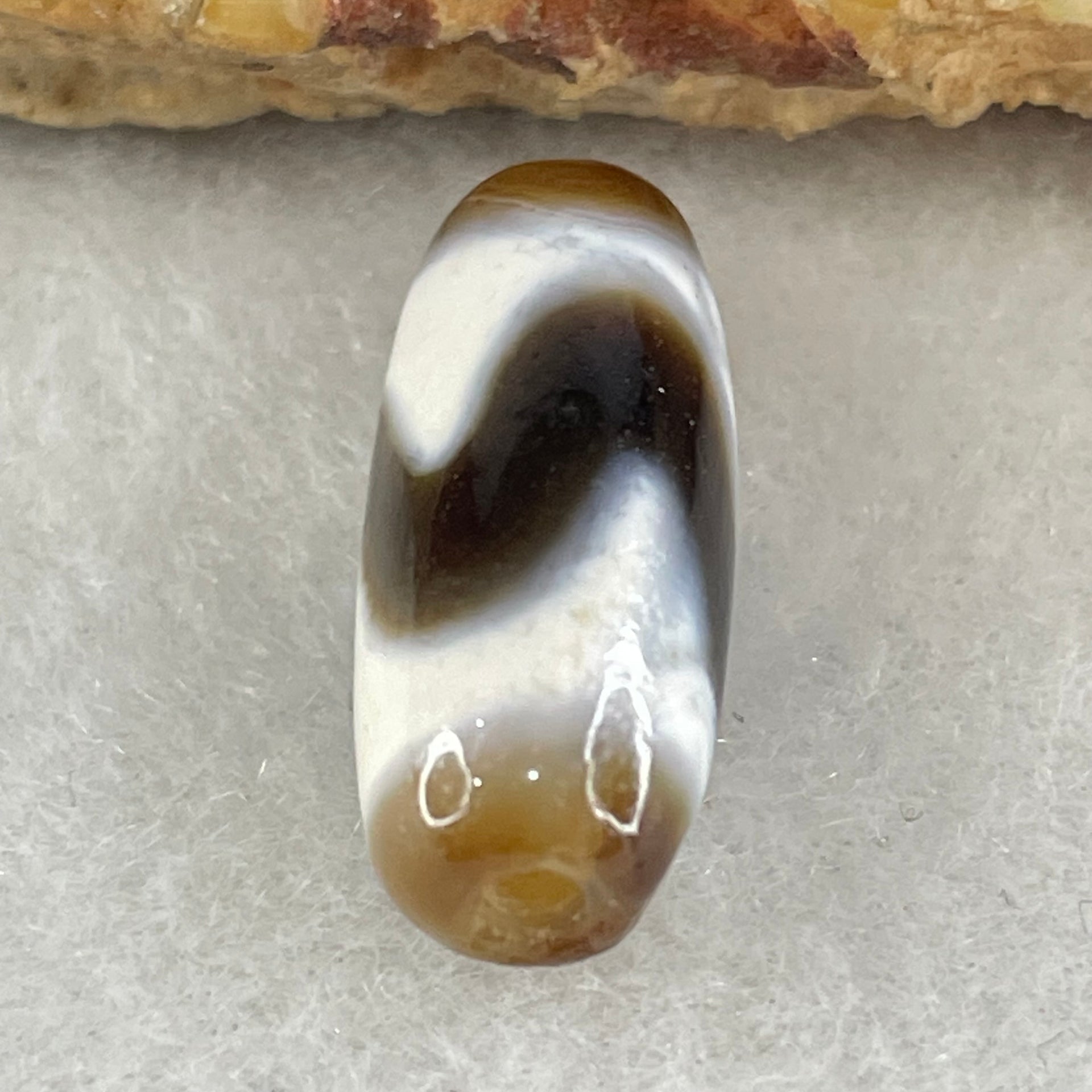 Natural Powerful Tibetan Old Oily Agate Tiger Tooth Daluo Dzi Bead Heavenly Master (Tian Zhu) 2.16g 19.8 by 8.4mm - Huangs Jadeite and Jewelry Pte Ltd