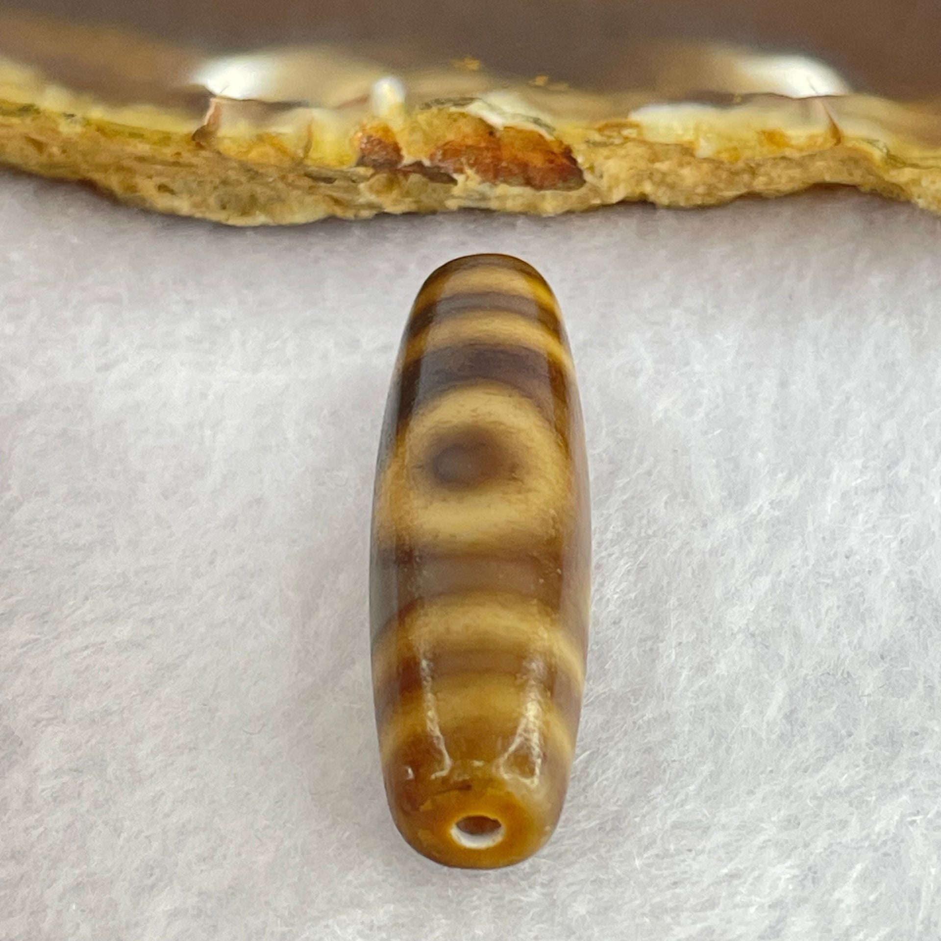 Natural Powerful Tibetan Old Oily Agate Sky Door Serenity 1 Eye Dzi Bead Heavenly Master (Tian Zhu) 一眼天诛 8.19g 39.0 by 11.7mm - Huangs Jadeite and Jewelry Pte Ltd