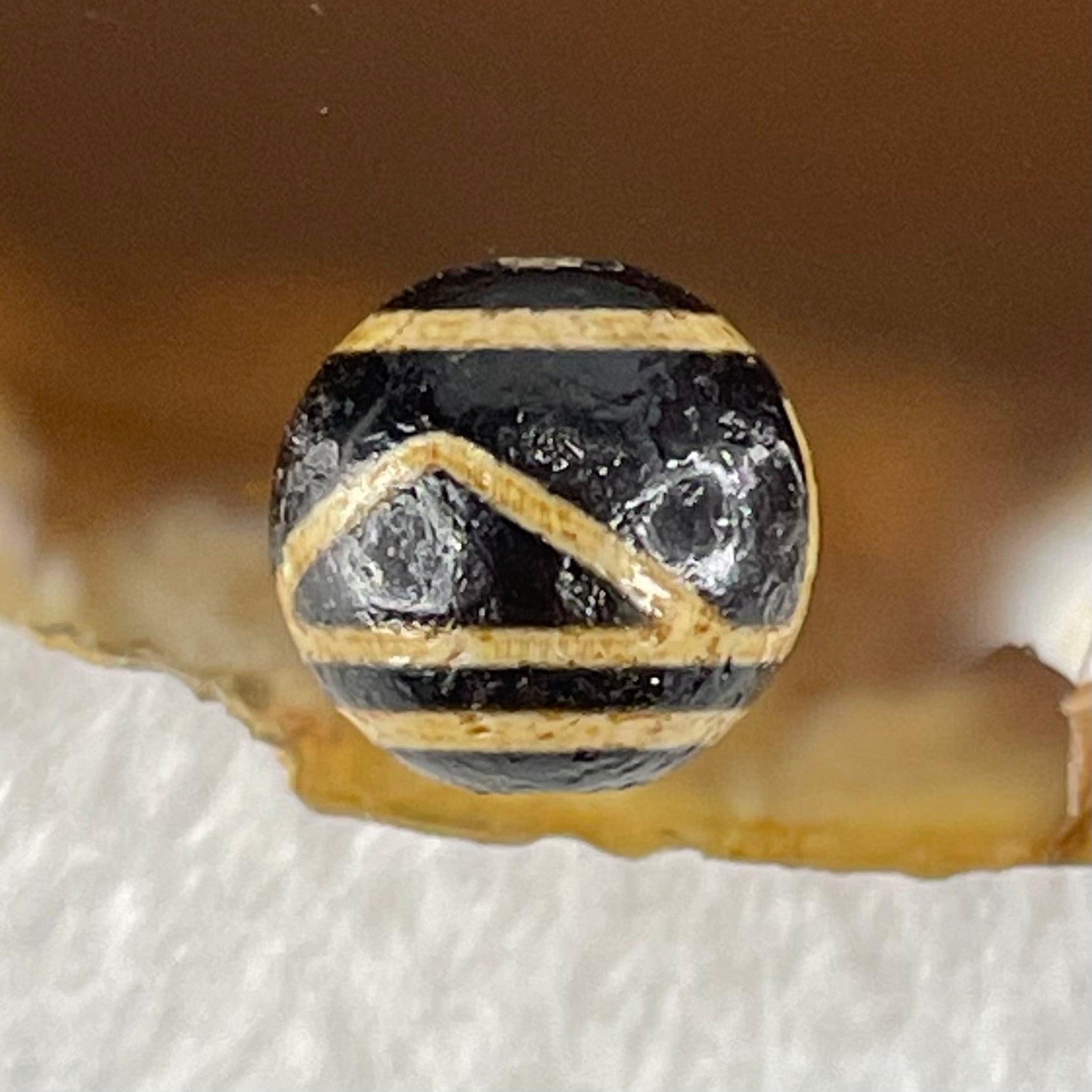 Natural Powerful Tibetan Old Oily Agate 1 Eye with Mountain Support Dzi Bead Heavenly Master (Tian Zhu) 一眼天诛 1.45g 10.3 by 10.3mm - Huangs Jadeite and Jewelry Pte Ltd