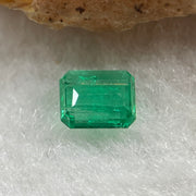 Natural Colombia Vivid Green Emerald (Beryl) Cut-Cornered Rectangular Step cut 0.46ct 5.3 by 4.6 by 2.4mm - Huangs Jadeite and Jewelry Pte Ltd