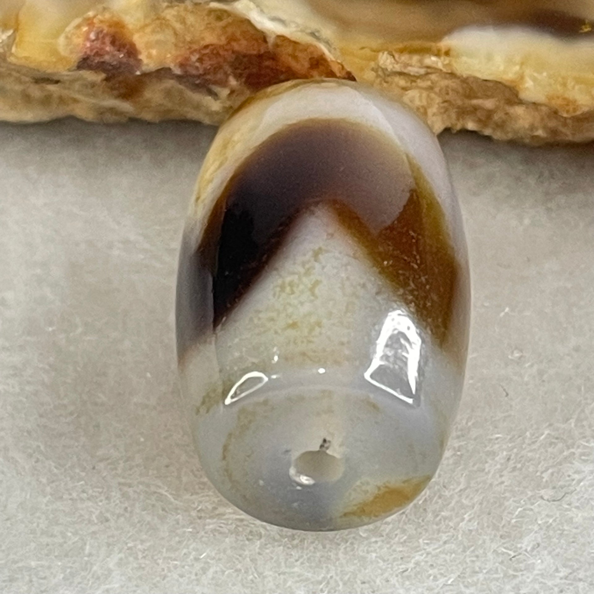 Natural Powerful Tibetan Old Oily Agate Tiger Tooth Daluo Dzi Bead Heavenly Master (Tian Zhu) 虎呀天诛 4.90g 18.7 by 12.4mm - Huangs Jadeite and Jewelry Pte Ltd