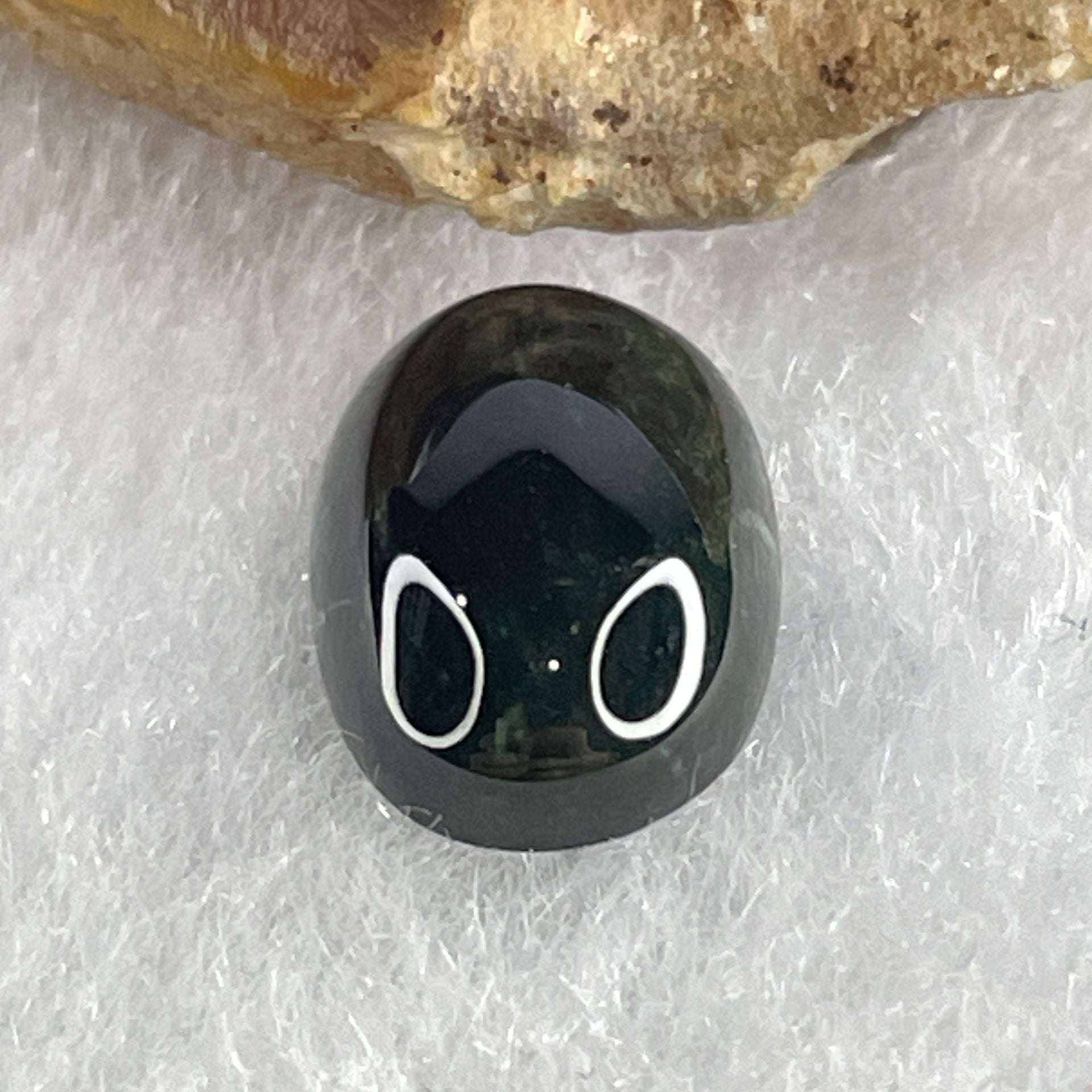 Type A Translucent Black Omphacite Jadeite Oval Cabouchon Stone For Setting 0.85g 12.3 by 8.3 by 4.1mm - Huangs Jadeite and Jewelry Pte Ltd