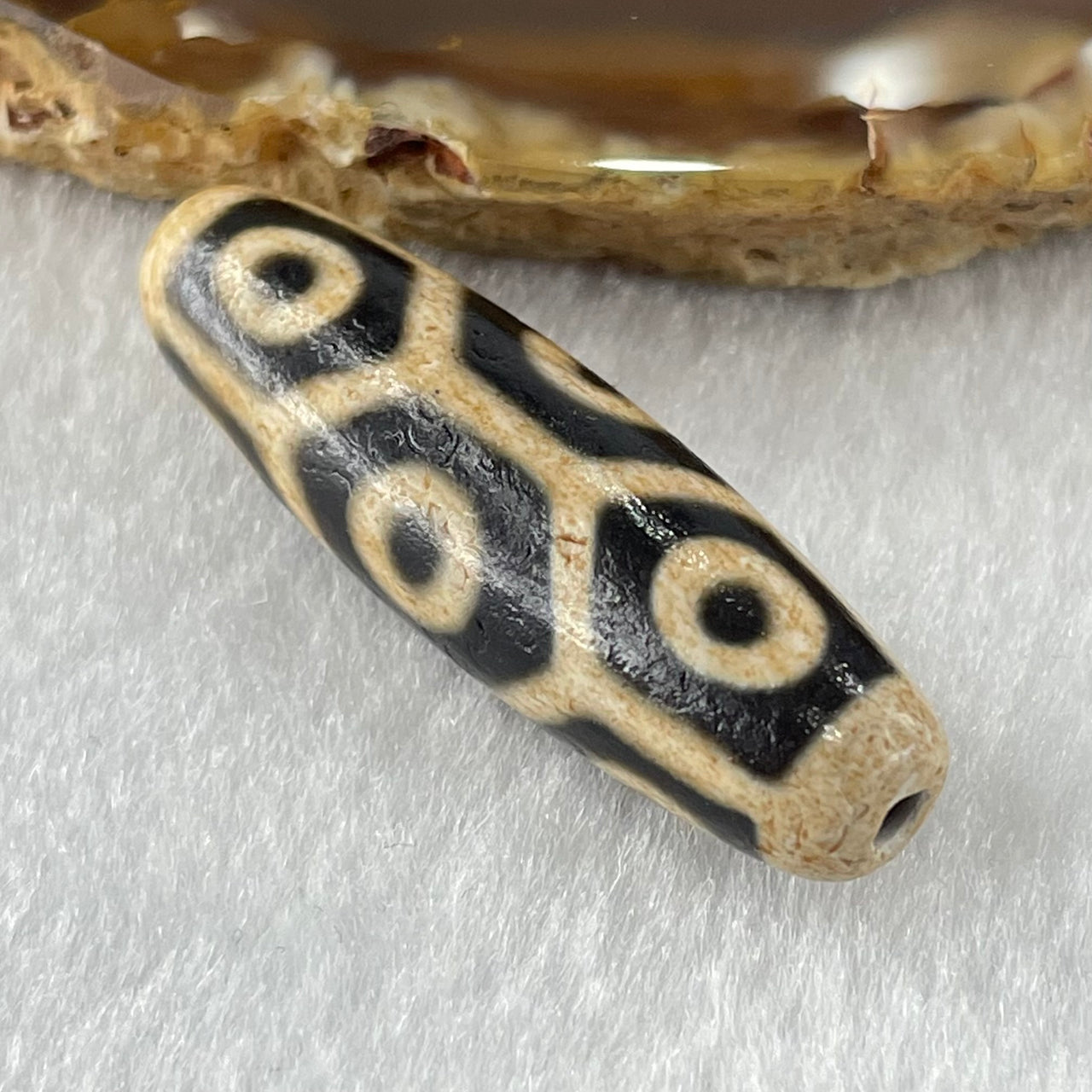 Natural Powerful Tibetan Old Oily Agate 9 Eyes Turtle Shell Dzi Bead Heavenly Master (Tian Zhu) 九眼龟壳天诛 7.35g 38.5 by 11.5mm - Huangs Jadeite and Jewelry Pte Ltd