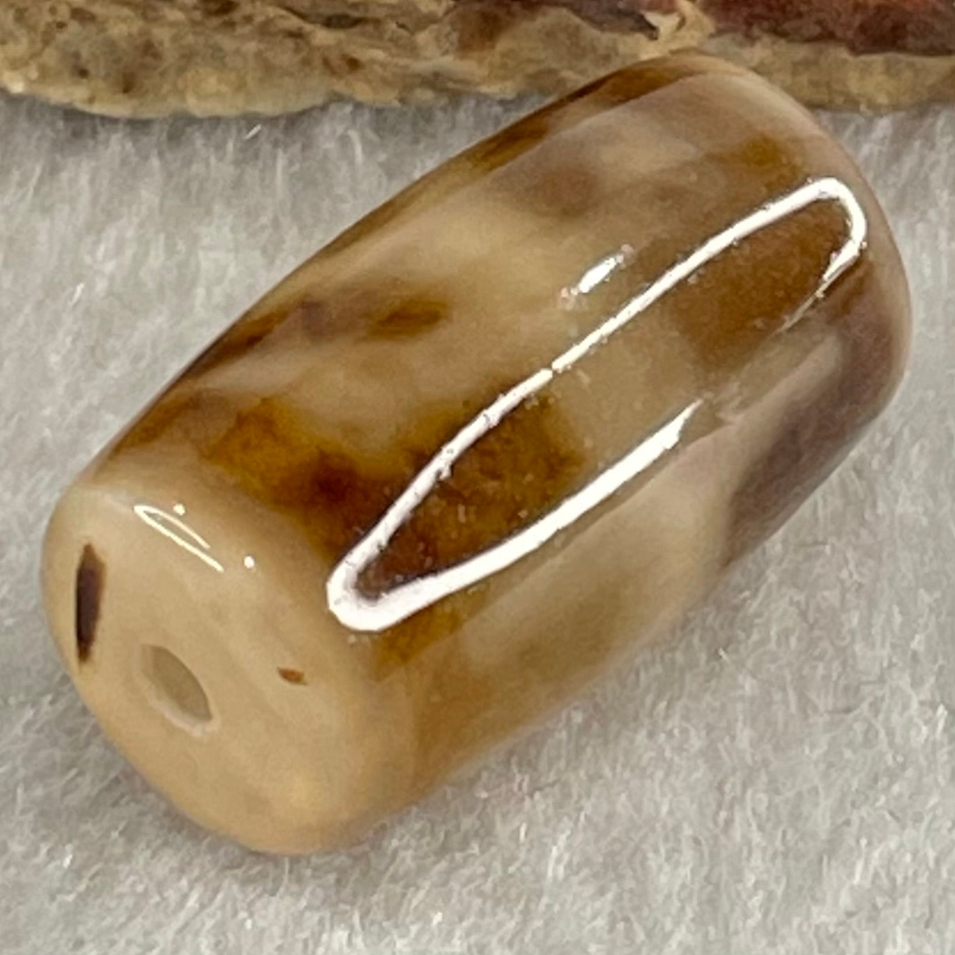 Natural Powerful Tibetan Old Oily Agate Patina Guiren Tairen Human Dzi Bead Totem Amulet Heavenly Master (Tian Zhu) 贵人天诛 4.82g 20.1 by 11.7mm - Huangs Jadeite and Jewelry Pte Ltd