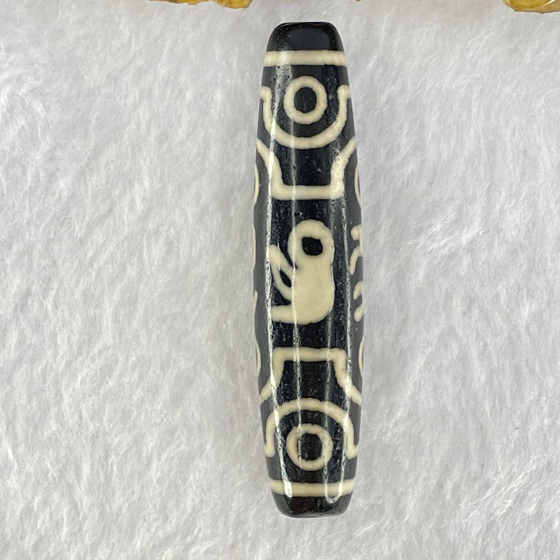 Natural Powerful Tibetan Old Oily Agate 8 Eyes Om Mani Padme Hum Dzi Bead Heavenly Master (Tian Zhu) 六字箴言八眼天珠 15.32g 58.6 by 13.2mm - Huangs Jadeite and Jewelry Pte Ltd