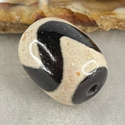 Natural Powerful Tibetan Old Oily Agate Tiger Tooth Daluo Dzi Bead Heavenly Master (Tian Zhu) 虎呀天诛 5.28g 17.9 13.9mm - Huangs Jadeite and Jewelry Pte Ltd