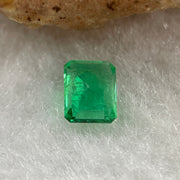 Natural Colombia Vivid Green Emerald (Beryl) Cut-Cornered Rectangle Step cut 0.42ct 5.1 by 4.1 by 2.6mm - Huangs Jadeite and Jewelry Pte Ltd