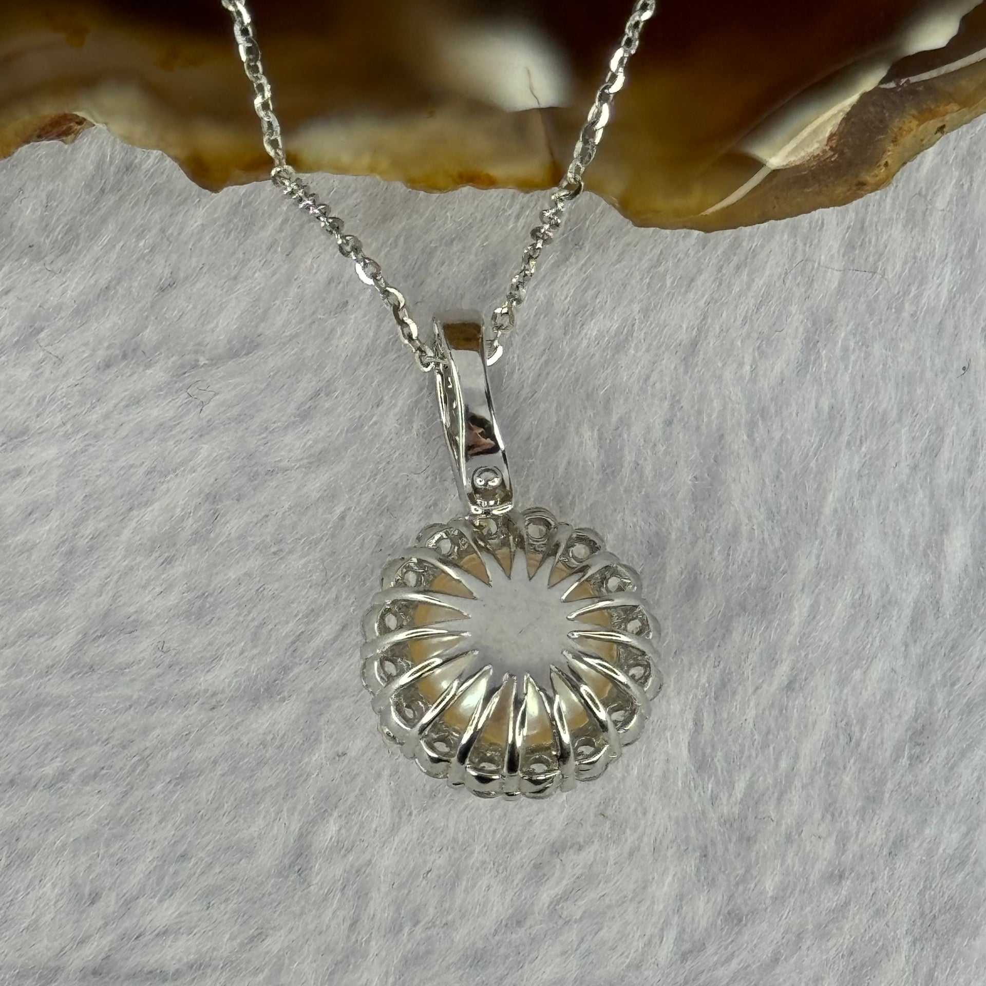 Natural Pearl in S925 Sliver Multi Purpose Pendant Clasp in S925 Silver Necklace 4.52g 10.5mm - Huangs Jadeite and Jewelry Pte Ltd