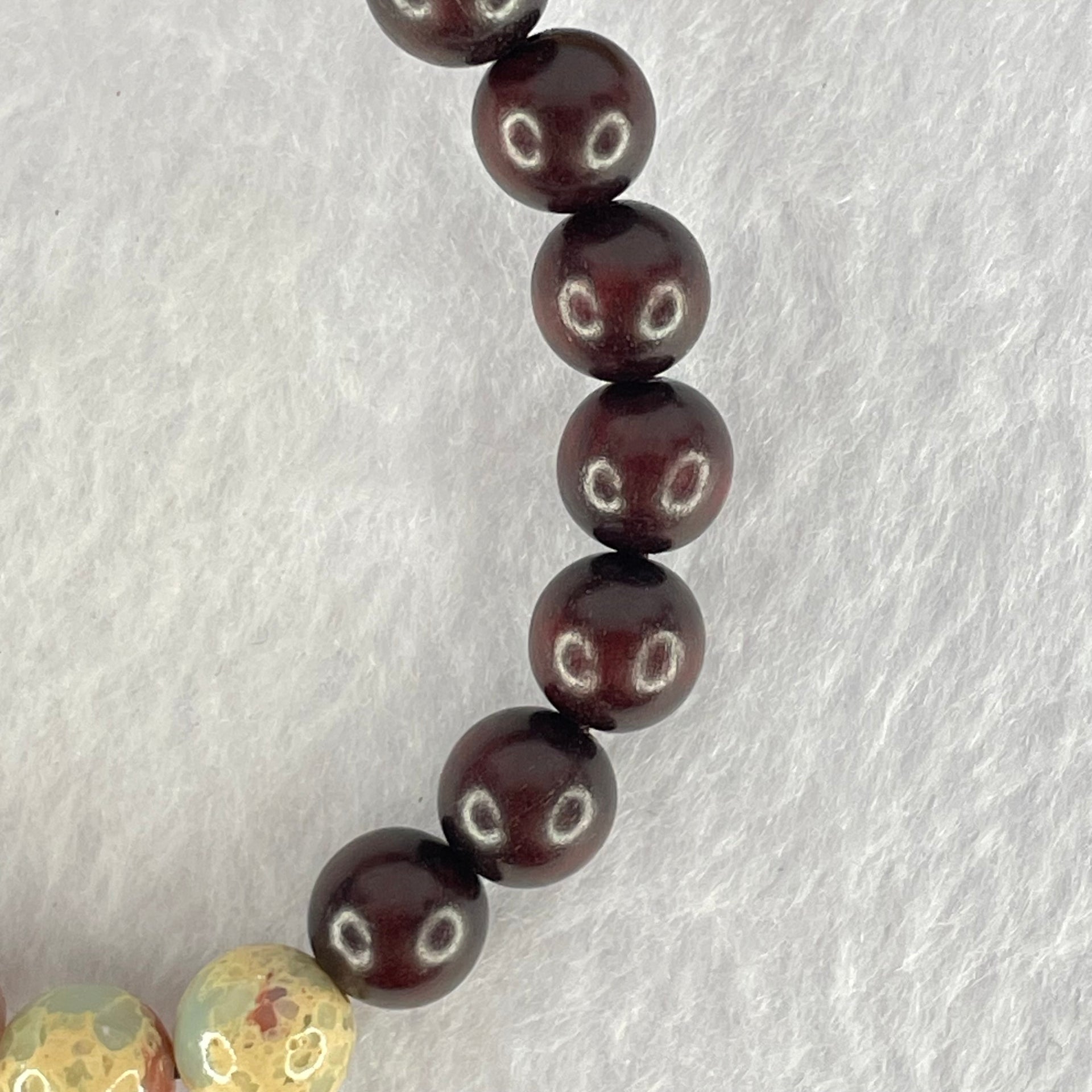 Natural Blood Rosewood with Variscite Beads Bracelet 天然血檀寿山石手链 8.27g 15cm 8.7mm 3 Beads 8.5mm 18 Beads - Huangs Jadeite and Jewelry Pte Ltd