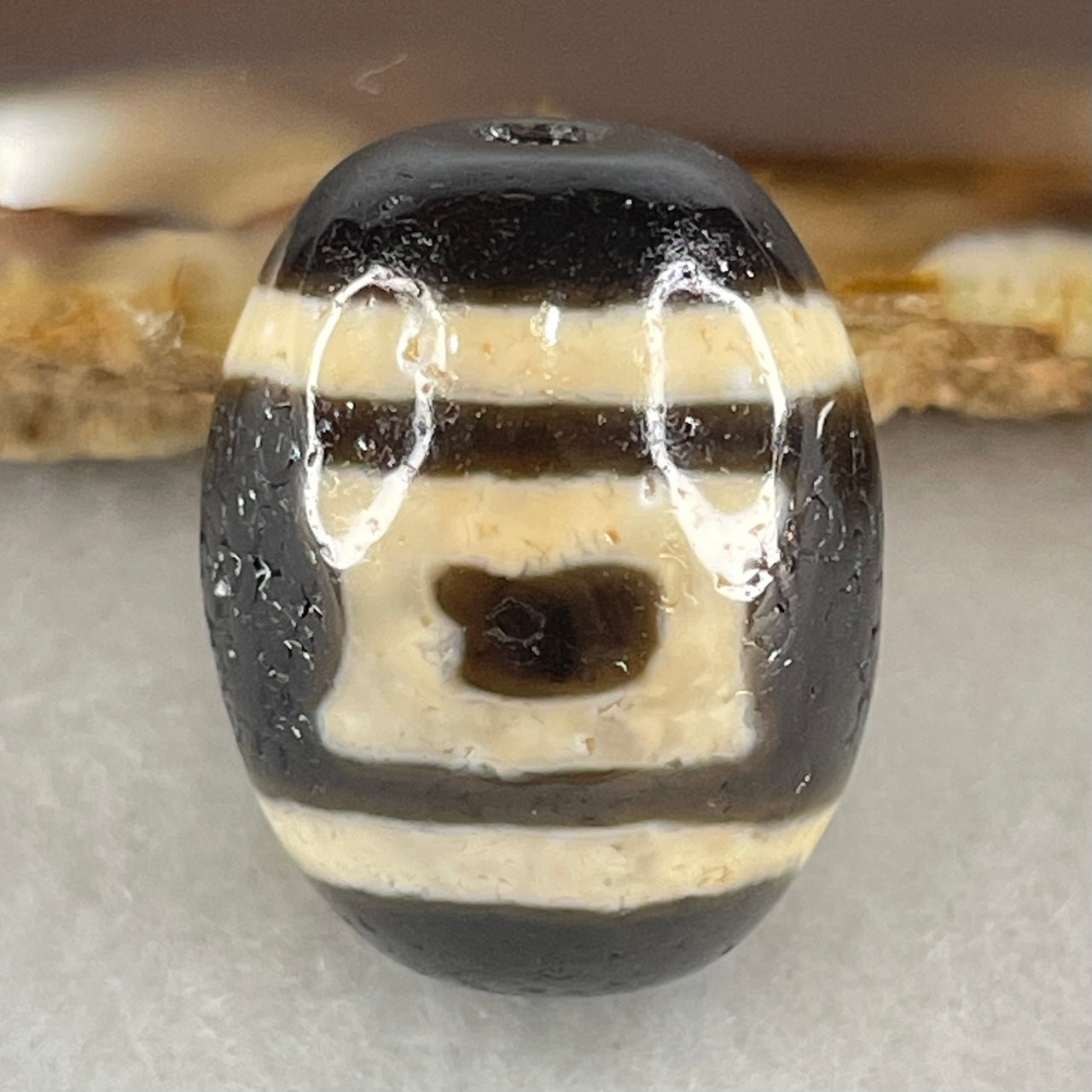 Natural Powerful Tibetan Old Oily Agate Sky Door Serenity 1 Eye Dzi Bead Heavenly Master (Tian Zhu) 一眼天诛 7.89g 20.6 by 16.4mm - Huangs Jadeite and Jewelry Pte Ltd