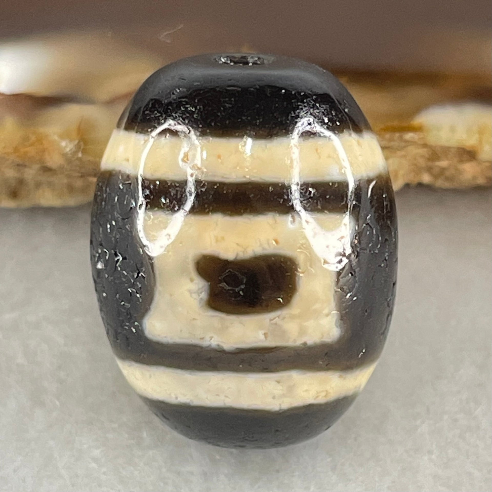 Natural Powerful Tibetan Old Oily Agate Sky Door Serenity 1 Eye Dzi Bead Heavenly Master (Tian Zhu) 一眼天诛 7.89g 20.6 by 16.4mm - Huangs Jadeite and Jewelry Pte Ltd