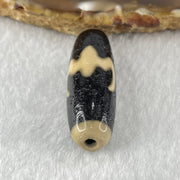 Natural Powerful Tibetan Old Oily Agate Bat with Insect or Happiness Fu Shou Dzi Bead Heavenly Master (Tian Zhu) 蝙蝠昆虫天珠 8.91g 38.1 by 12.3mm - Huangs Jadeite and Jewelry Pte Ltd