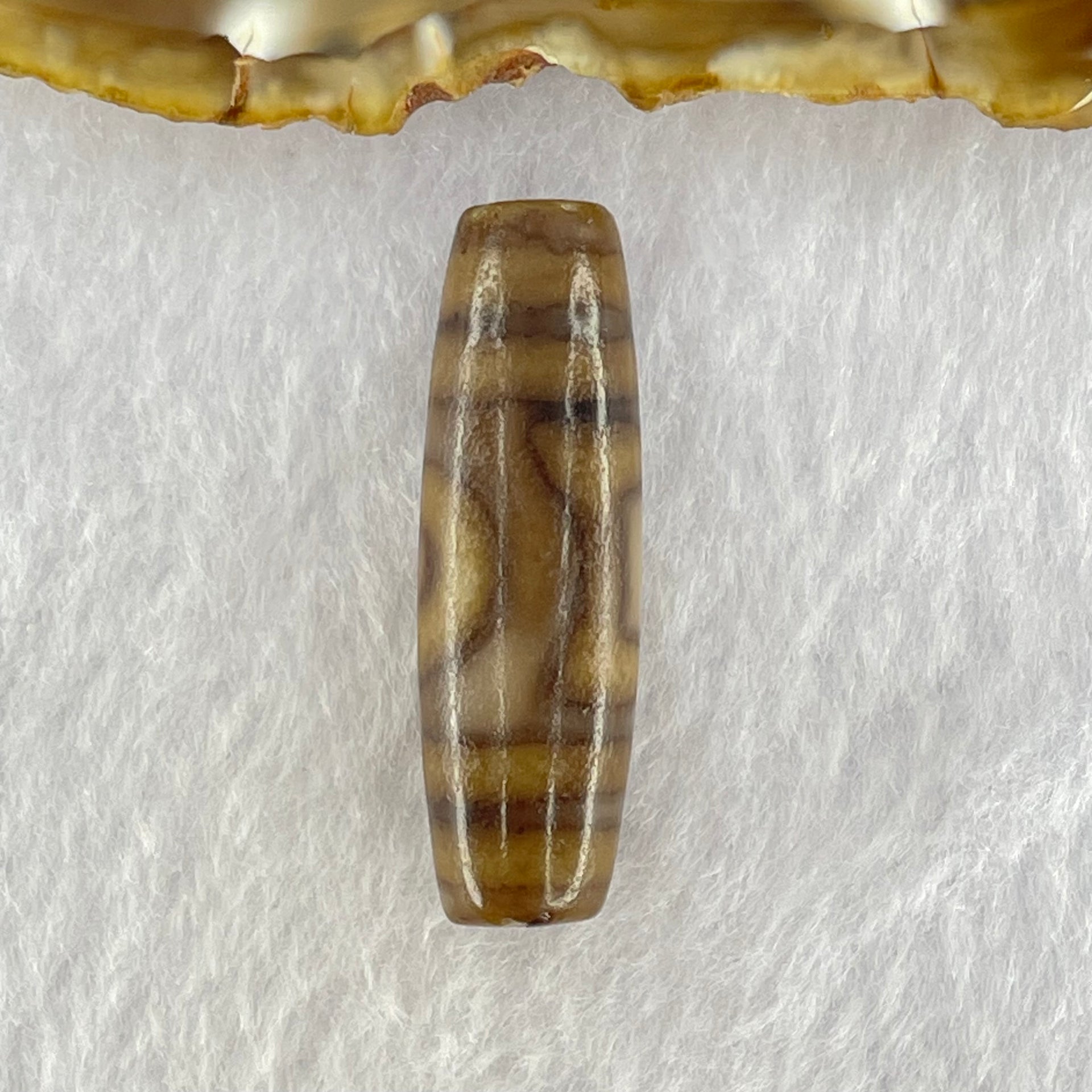 Natural Powerful Tibetan Old Oily Agate Sky Door Serenity 1 Eye Dzi Bead Heavenly Master (Tian Zhu) 一眼天诛 8.49g 38.1 by 11.7mm - Huangs Jadeite and Jewelry Pte Ltd