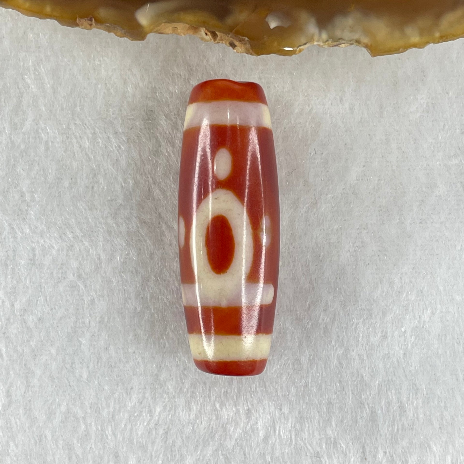 Natural Powerful Tibetan Old Oily Red White Agate One Eye Earth Element Dzi Bead Heavenly Master (Tian Zhu) 一眼土元素天珠 10.59g 37.8 by 13.3mm - Huangs Jadeite and Jewelry Pte Ltd