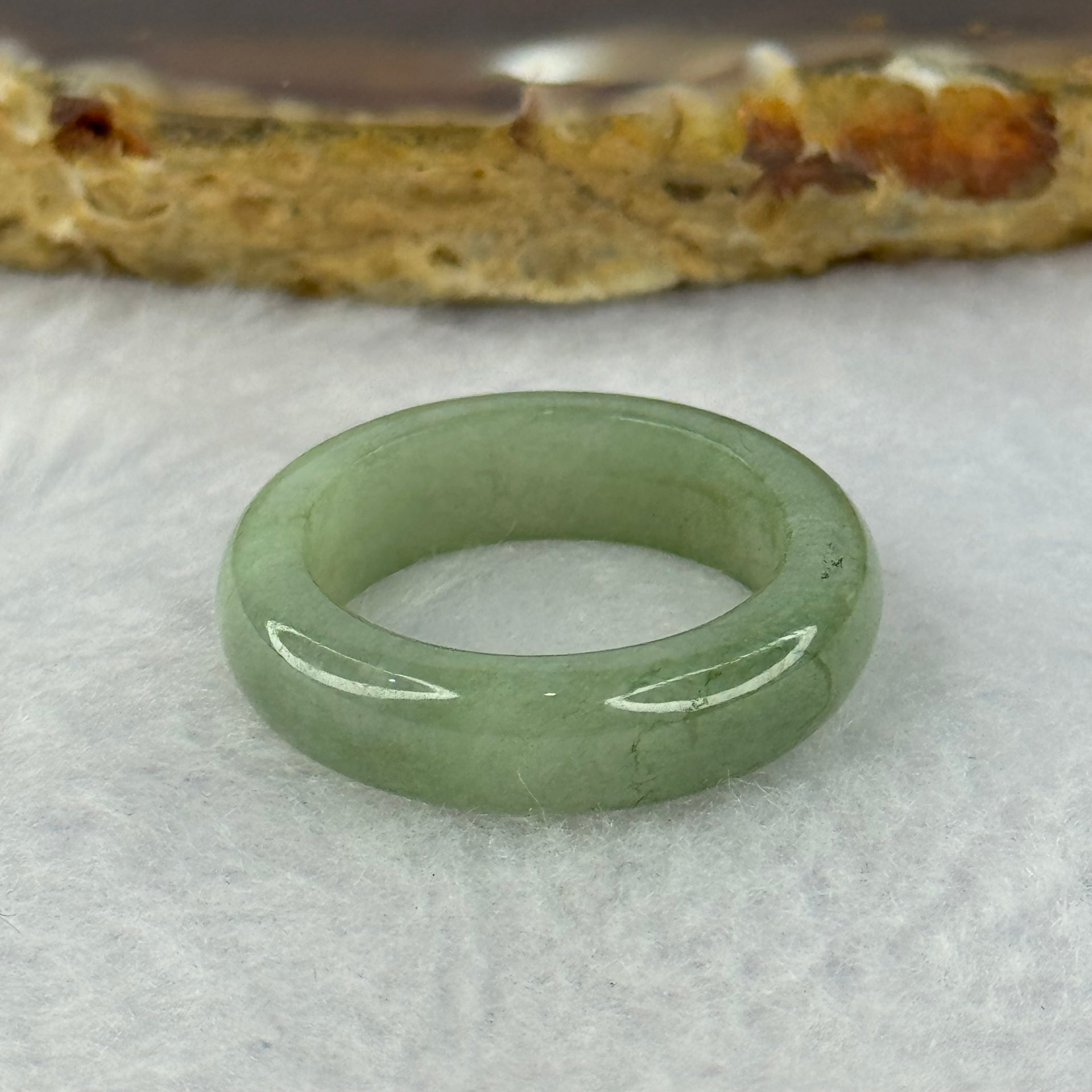 Type A Green Jadeite Ring 3.76g 6.0 by 3.7mm US7 HK15.5 (Very Slight External Rough) - Huangs Jadeite and Jewelry Pte Ltd