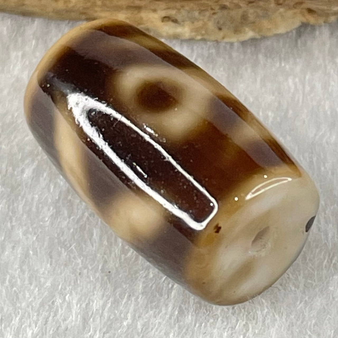 Natural Powerful Tibetan Old Oily Agate Patina Guiren Tairen Human Dzi Bead Totem Amulet Heavenly Master (Tian Zhu) 贵人天诛 4.73g 19.6 by 11.7mm - Huangs Jadeite and Jewelry Pte Ltd