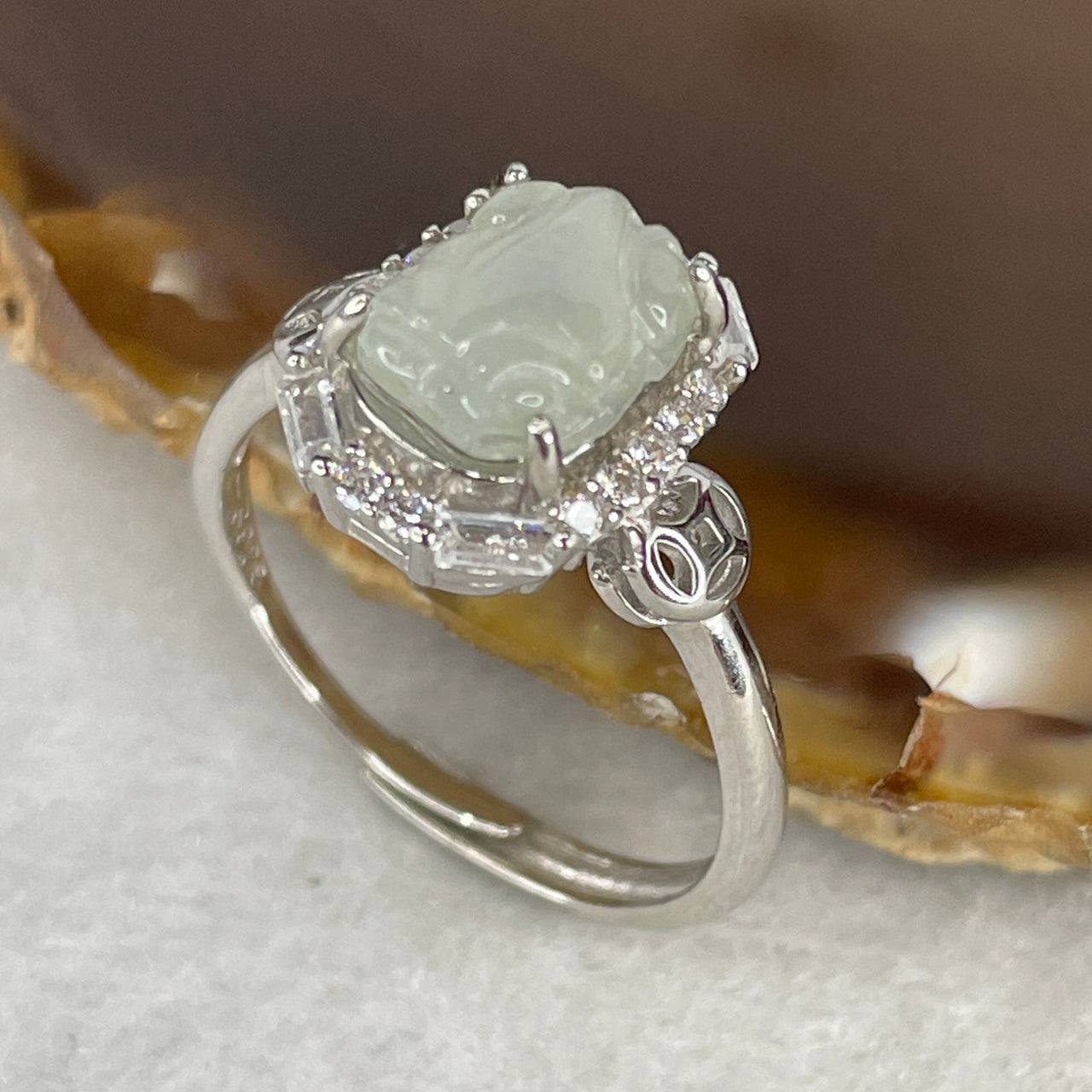 Type A Icy Faint Green Jadeite Imperial Money Frog Ring | Translucent Wealth-Attracting Jin Chan Carving | Solid S925 Sterling Silver Setting | Smart Adjustable Sizing (2.62g 9.5x7.0x3.5mm)