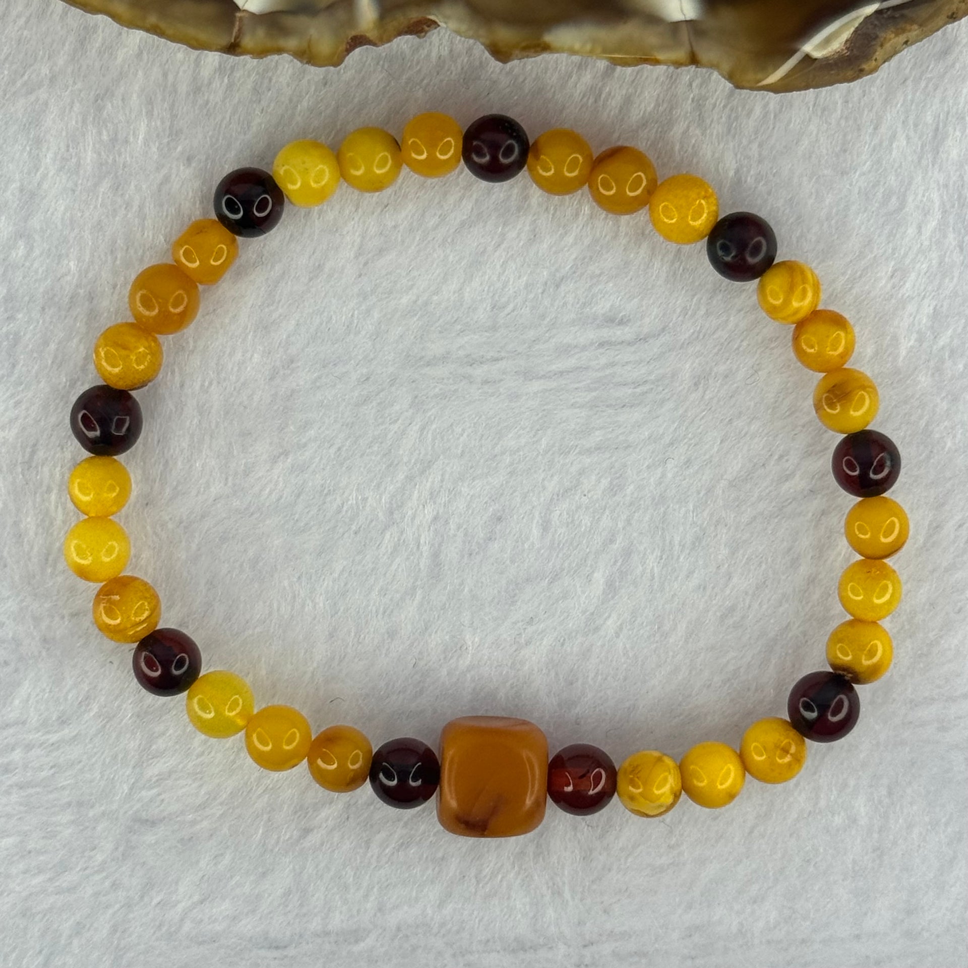 Natural Mixed Color Old Amber Beads Bracelet 天然老腊手链 3.67g 5.9mm 33 Beads 8.6mm 1pcs - Huangs Jadeite and Jewelry Pte Ltd