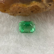 Natural Colombia Green Emerald (Beryl) Cut-Cornered Rectangular step cut 0.58ct 5.5 by 3.8 by 3.7mm - Huangs Jadeite and Jewelry Pte Ltd