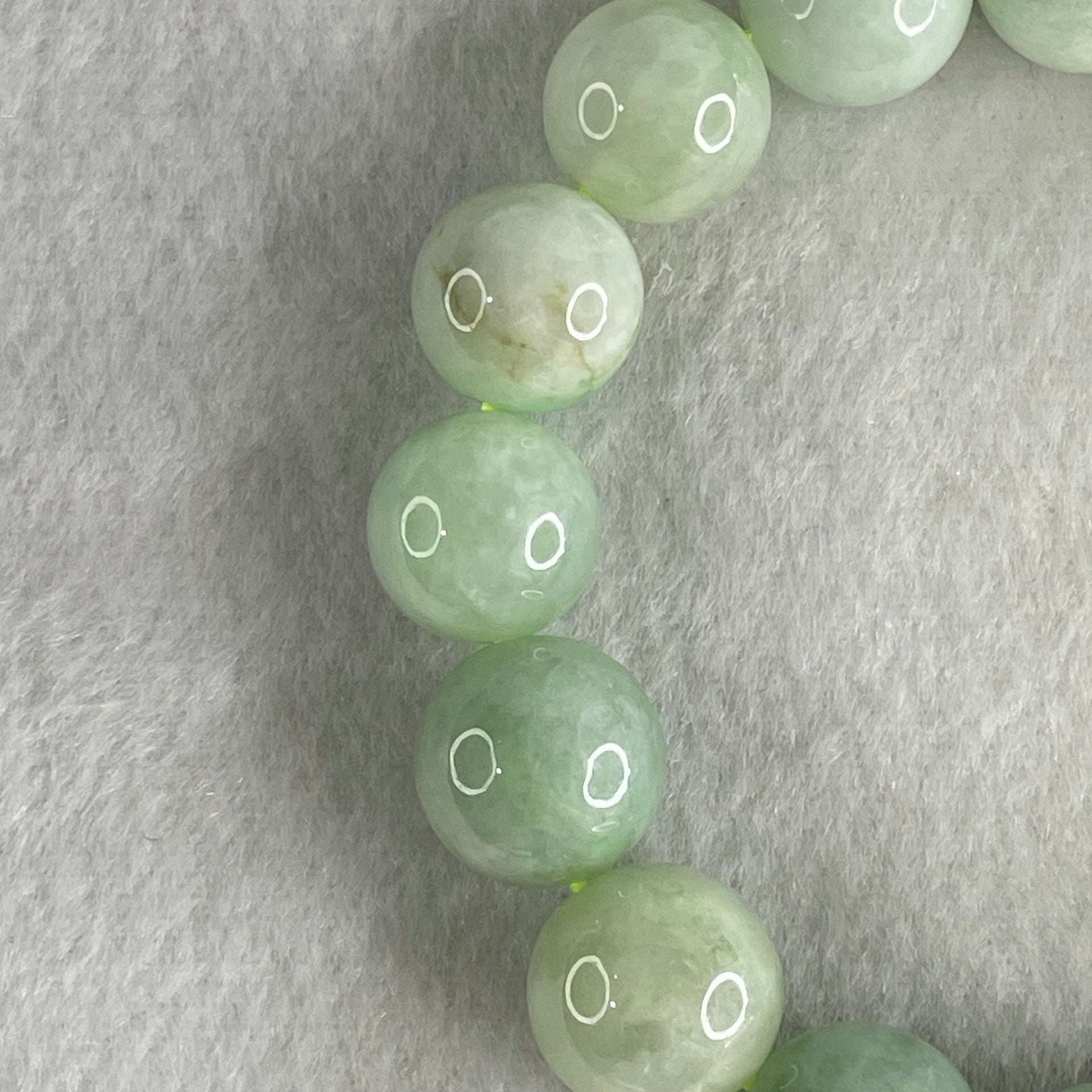 Type A Light Green Jadeite Beads Bracelet 66.03g 17cm 14.0mm 16 Beads (Some Internal and External Lines) - Huangs Jadeite and Jewelry Pte Ltd