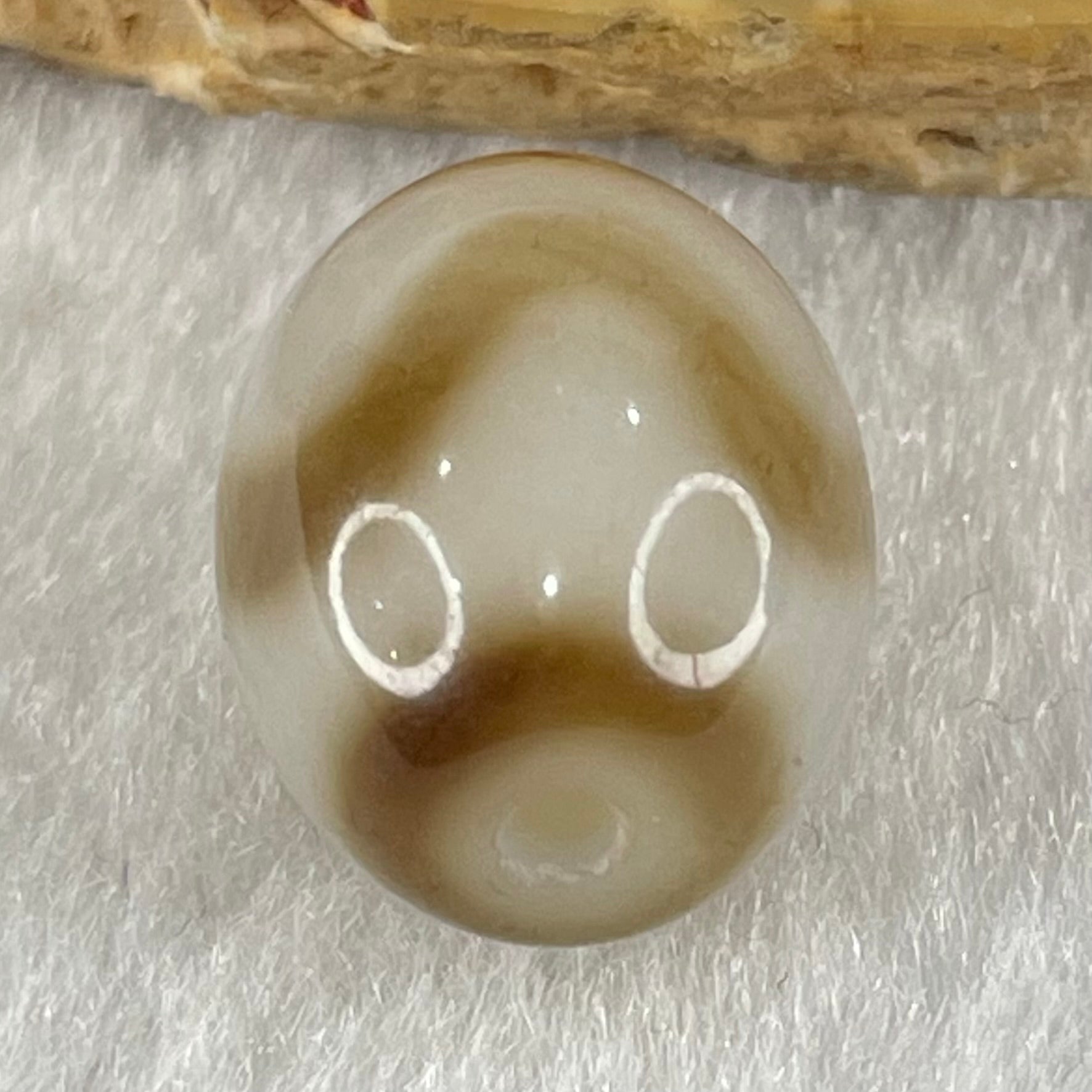 Natural Powerful Tibetan Old Oily Agate Tiger Tooth Daluo Dzi Bead Heavenly Master (Tian Zhu) 虎呀天诛 3.49g 15.5 by 12.5mm - Huangs Jadeite and Jewelry Pte Ltd