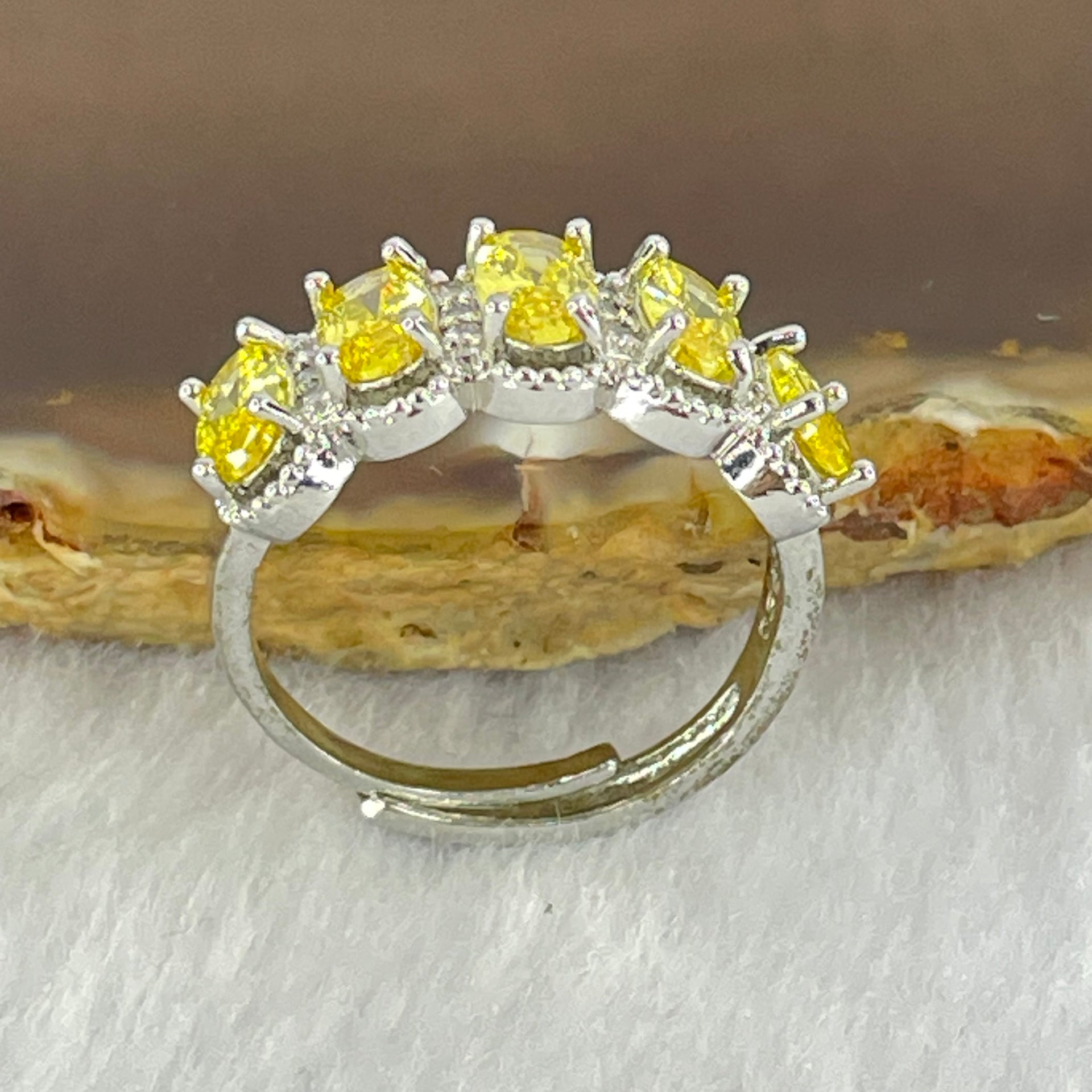 Cubic Zirconia in Sliver Gold Color Ring (Adjustable Size) 3.00g 4.8 by 2.4 by 1.2mm 9pcs - Huangs Jadeite and Jewelry Pte Ltd