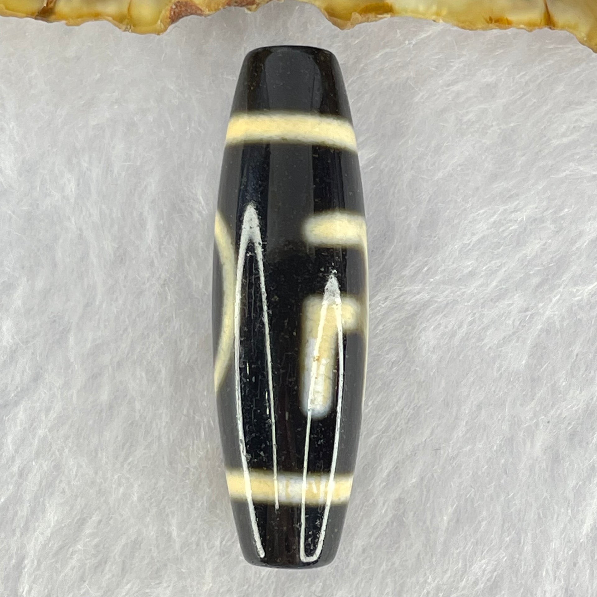 Natural Powerful Tibetan Old Oily Agate 1 Eye With Swastika Dzi Bead (Hotu Dzi) 7.43g 38.2 by 11.6mm - Huangs Jadeite and Jewelry Pte Ltd