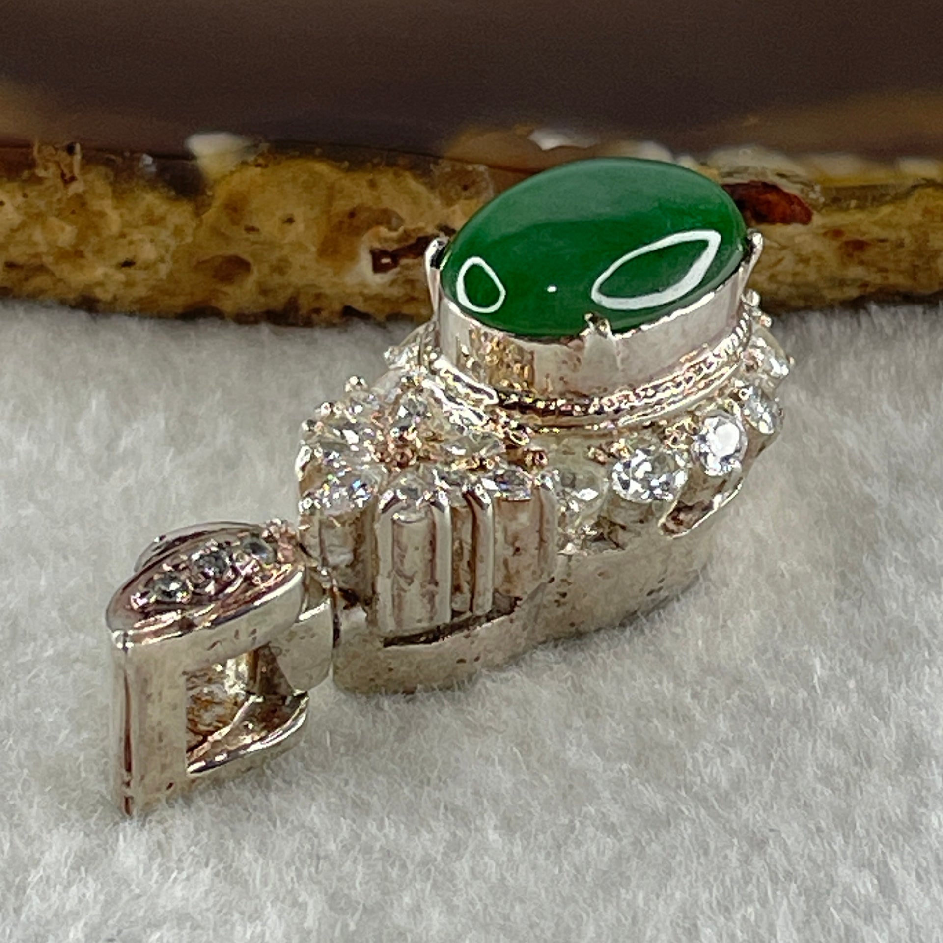 Type A Natural Old Mine Green Jadeite Cabochon 15.6 by 11.3 by 4.0m Stone for Setting 17.72g (On Silver Pendant Mold) - Huangs Jadeite and Jewelry Pte Ltd