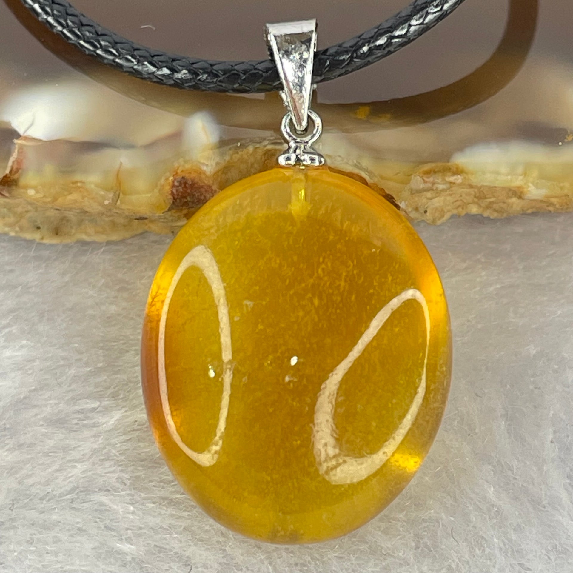 Natural Yellow Amber in String Necklace 3.60g 20.3 by 16.7 by 10.8mm - Huangs Jadeite and Jewelry Pte Ltd