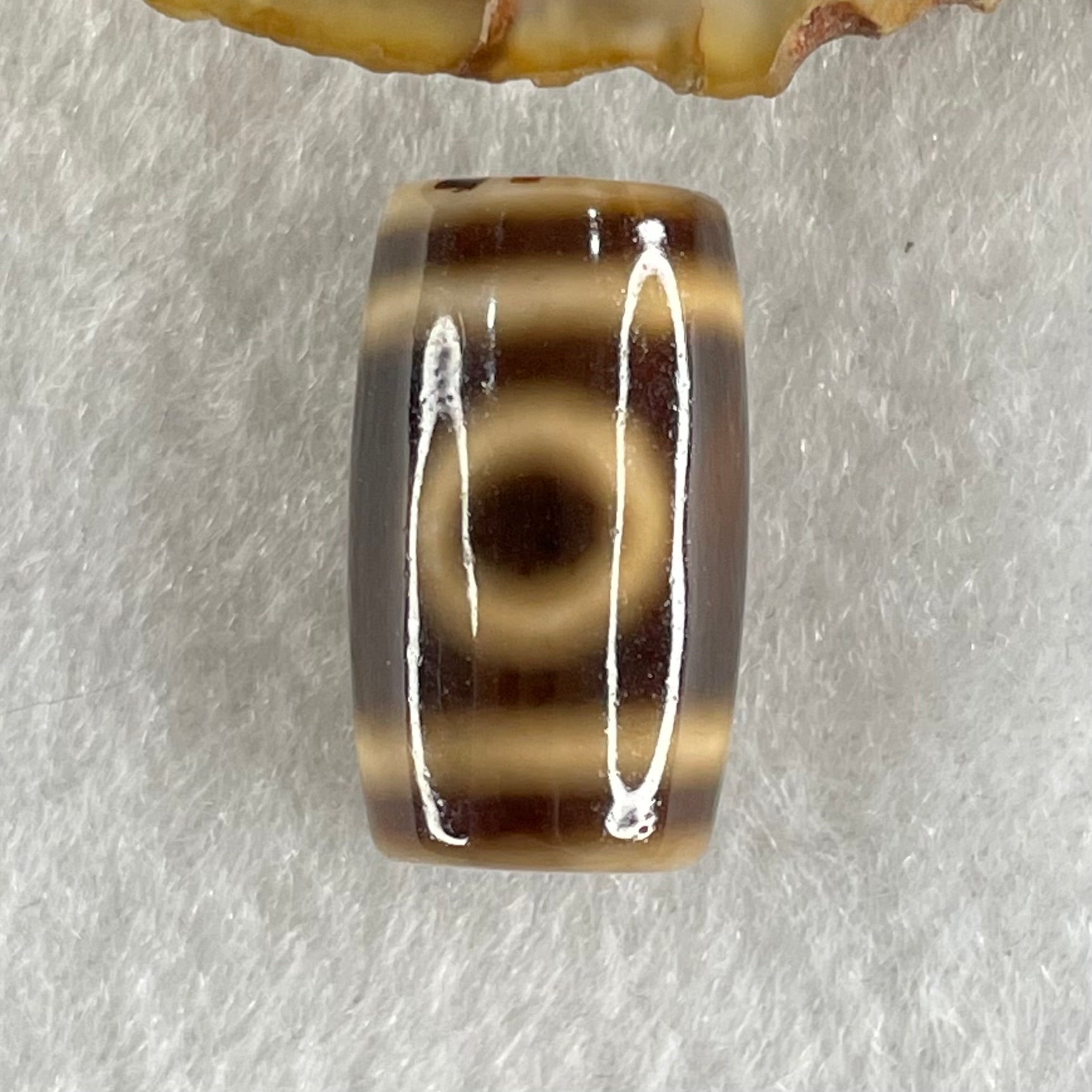 Natural Powerful Tibetan Old Oily Agate Sky Door Serenity 1 Eye Dzi Bead Heavenly Master (Tian Zhu) 一眼天诛 4.85g 19.9 by 11.7mm - Huangs Jadeite and Jewelry Pte Ltd