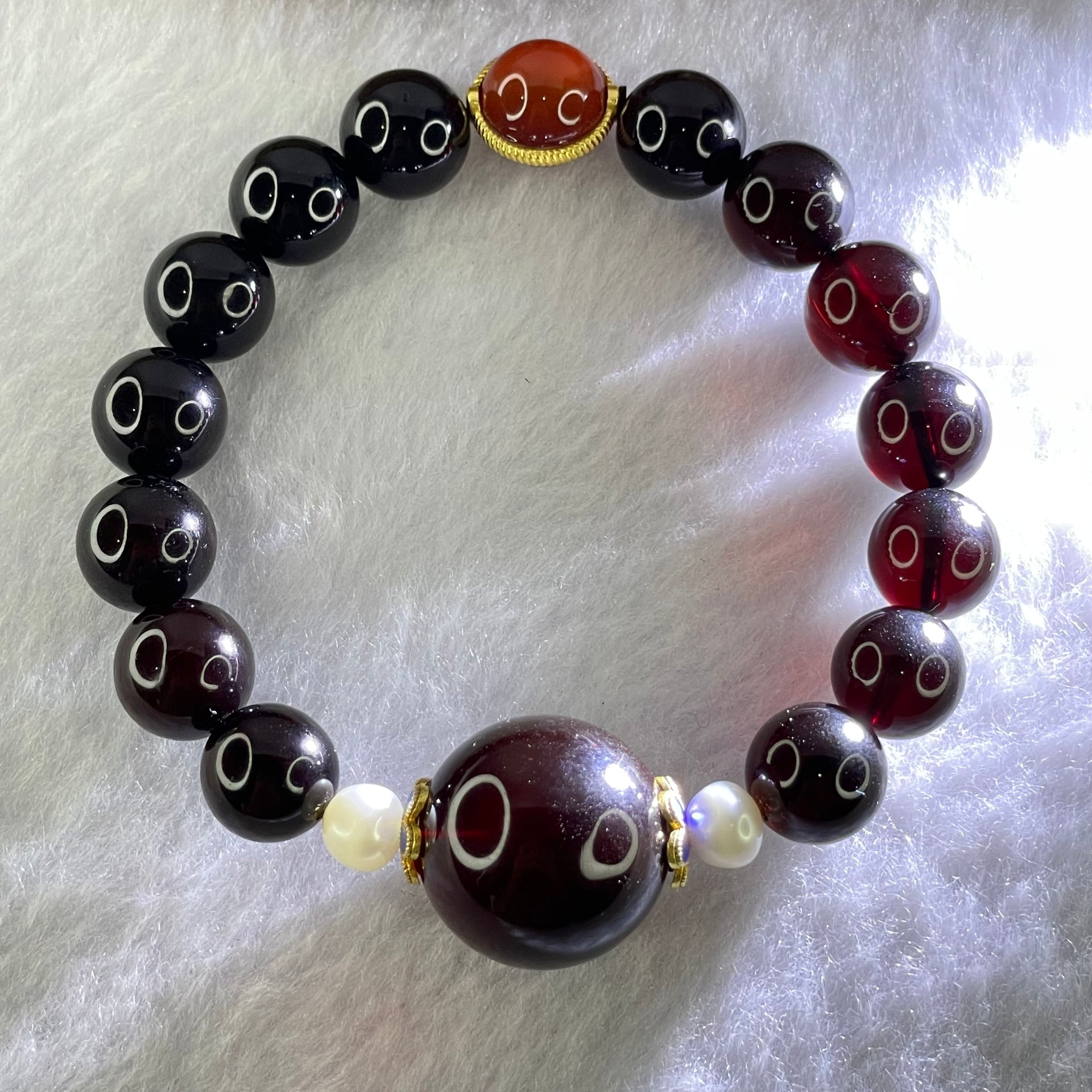 Natural Blood Red Amber Beads Bracelet 天然血珀手链 14.56g 16cm 10.6mm 16 Beads, 18.3mm 1 Bead - Huangs Jadeite and Jewelry Pte Ltd