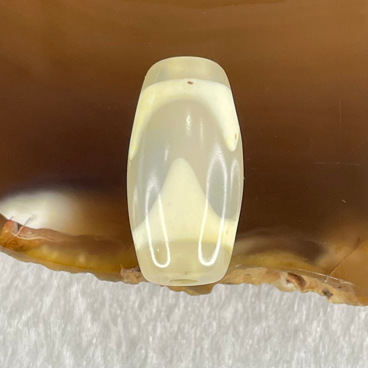 Natural Powerful Tibetan Old Oily Agate Tiger Tooth Daluo Dzi Bead Heavenly Master (Tian Zhu) 虎呀天诛 3.18g 20.1 by 10.4mm - Huangs Jadeite and Jewelry Pte Ltd