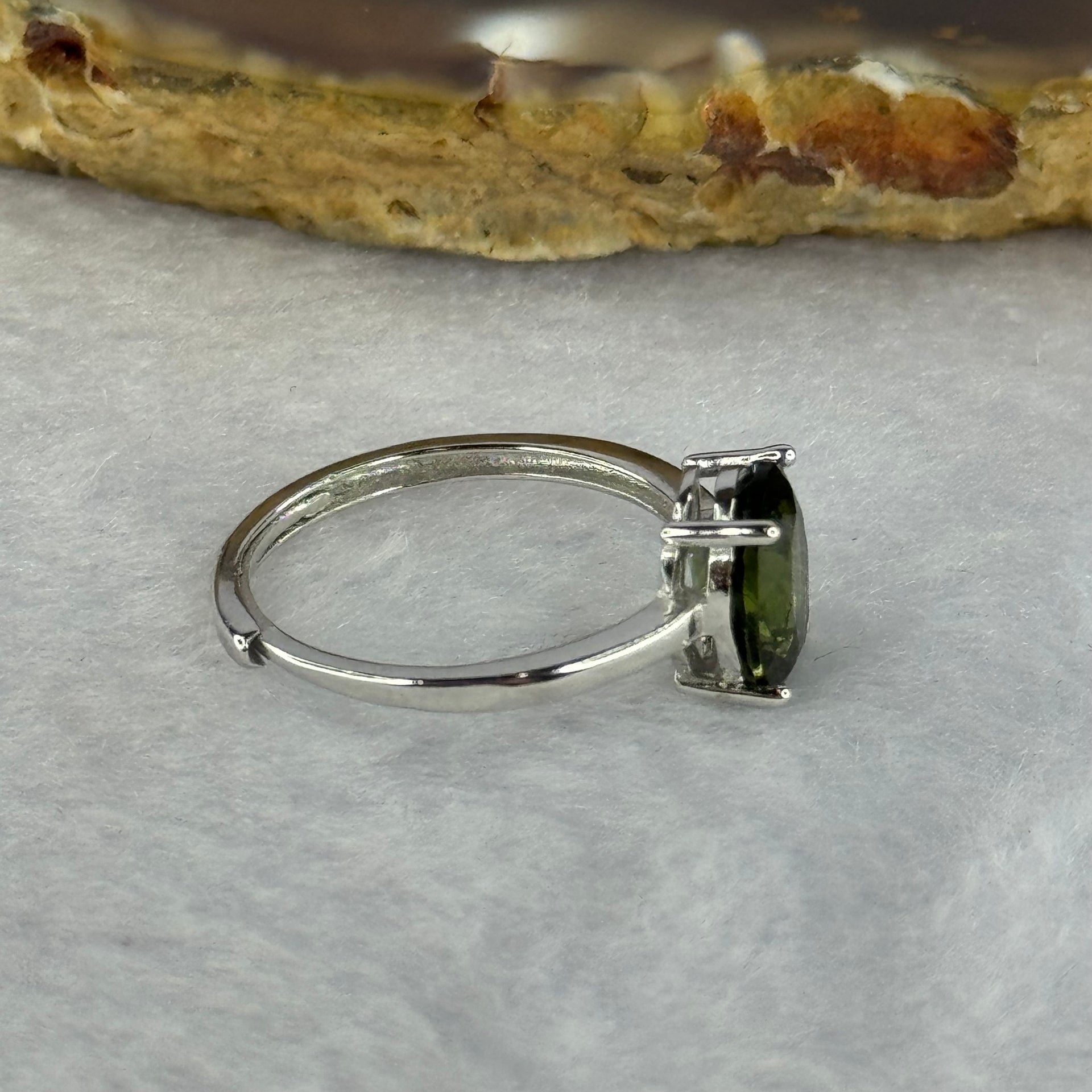 Natural Faceted Czech Republic Moldavite Meteorite Crystal in S925 Sliver Ring (Adjustable Size) 天然捷克陨石925银戒指 1.43g 9.0 by 7.0 by 4.6mm - Huangs Jadeite and Jewelry Pte Ltd