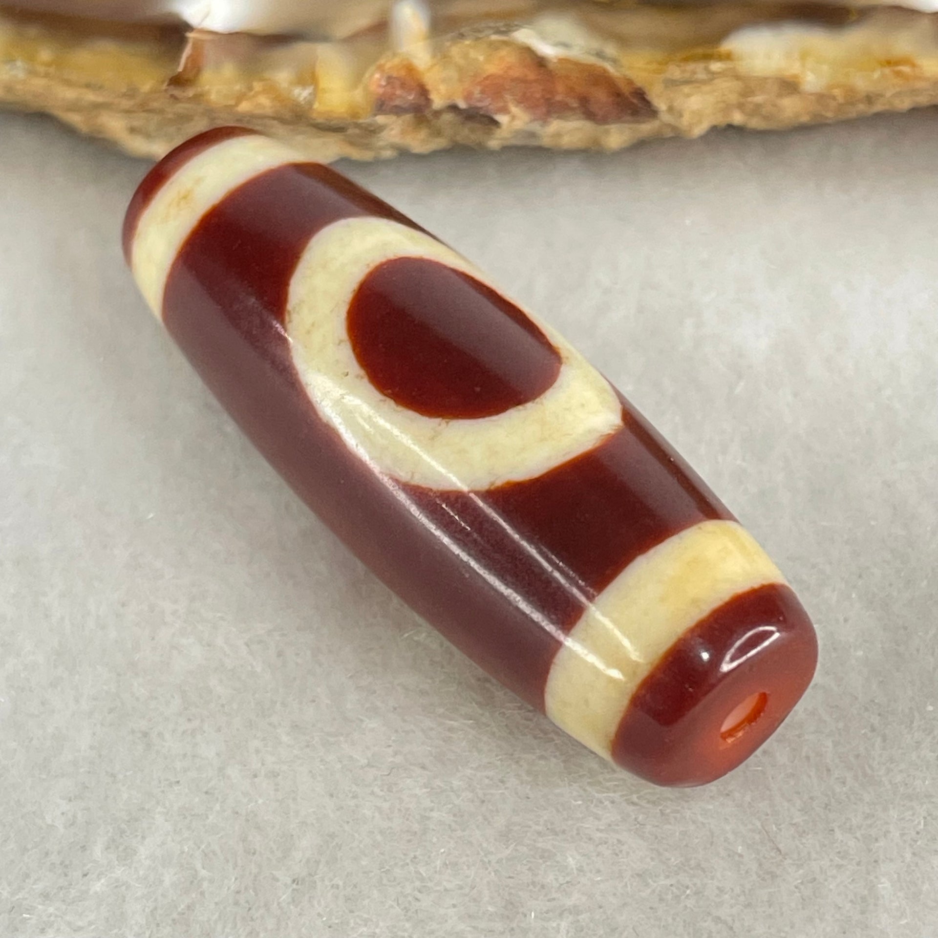 Natural Powerful Tibetan Old Oily Red White Agate One Eye Wood Element Dzi Bead Heavenly Master (Tian Zhu) 一眼木元素天珠 9.77g 37.6 by 13.0mm - Huangs Jadeite and Jewelry Pte Ltd