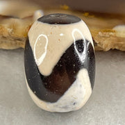 Natural Powerful Tibetan Old Oily Agate Tiger Tooth Daluo Dzi Bead Heavenly Master (Tian Zhu) 虎呀天诛 4.70g 17.7 by 13.2mm - Huangs Jadeite and Jewelry Pte Ltd