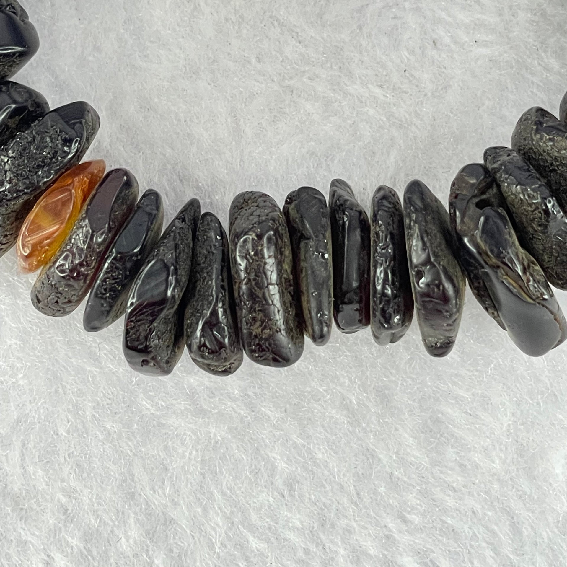 Natural Blood with Butterscotch Amber Irregular Beads Bracelet 23.06g 18.5cm 14.9 by 11.6 by 6.1 to 12.0 by 11.0 by 2.7mm 56pcs - Huangs Jadeite and Jewelry Pte Ltd