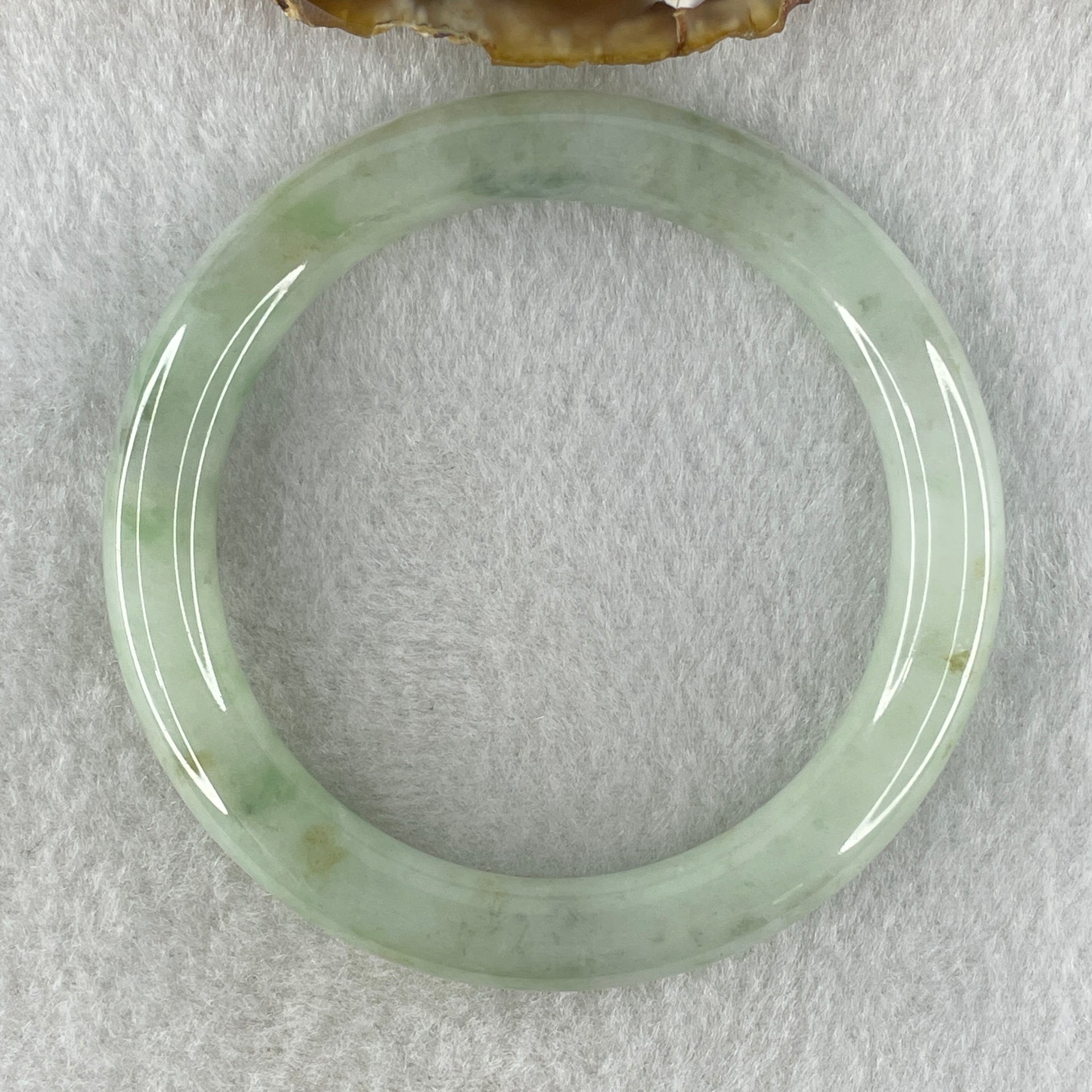 Type A Natural Light Green Jadeite Bangle 45.91g Inner Diameter 55.8mm 9.4 by 9.2mm (Very Very Slight Internal Lines) - Huangs Jadeite and Jewelry Pte Ltd