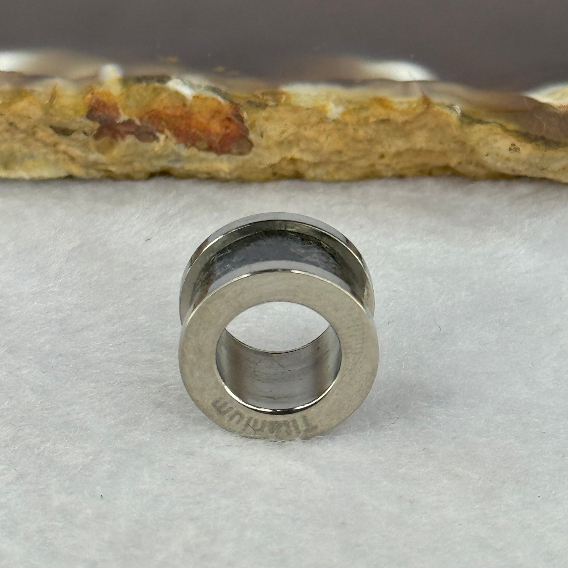 14.0mm Meteorite in Titanium Pendent / Charm (Black Color) 3.30g 9.0 by 14.5mm - Huangs Jadeite and Jewelry Pte Ltd