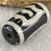 Natural Powerful Tibetan Old Oily Agate Double Garuda Dzi Bead Heavenly Master (Tian Zhu) 虎呀天诛 3.8g 19.3 by 10.4mm - Huangs Jadeite and Jewelry Pte Ltd