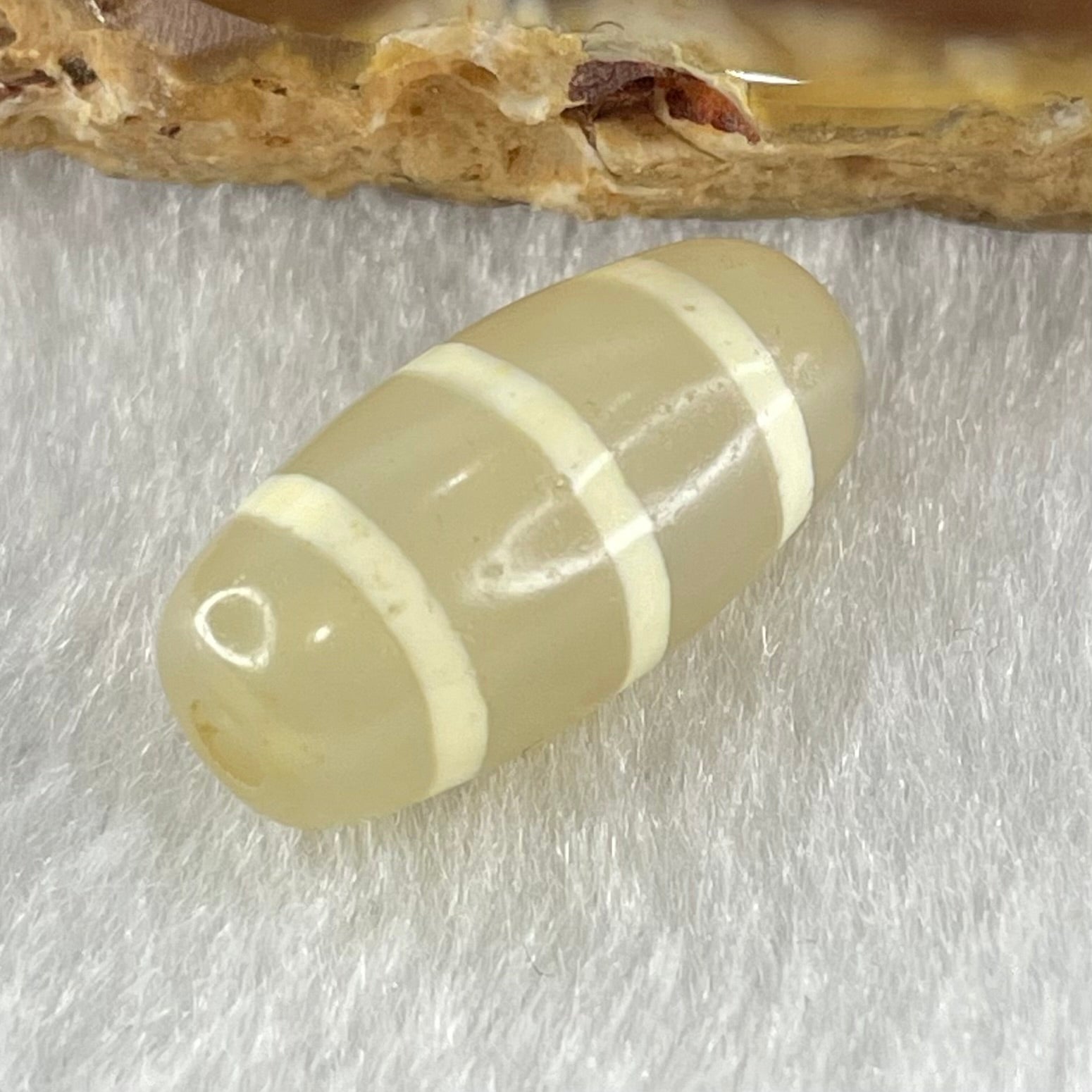 Natural Powerful Tibetan Old Oily Agate 3-Lines Dzi Bead Heavenly Master (Tian Zhu) 三行天诛 2.56g 19.9 by 9.6mm - Huangs Jadeite and Jewelry Pte Ltd