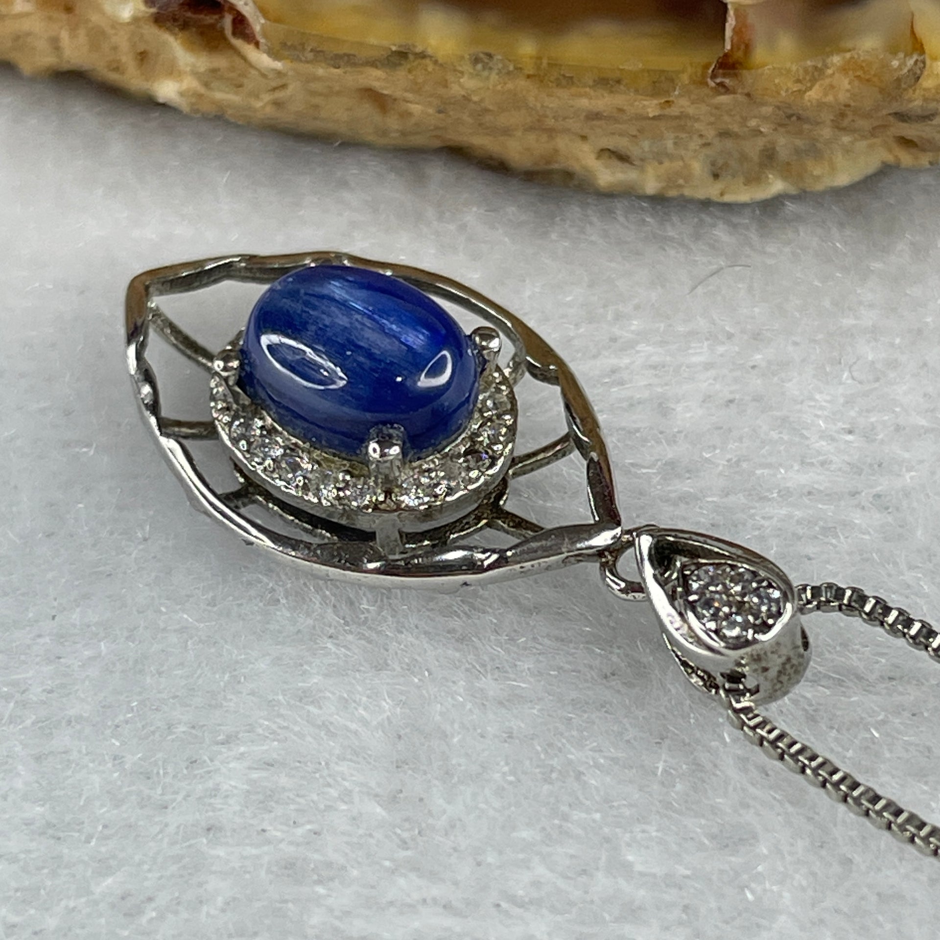 Natural Blue Kyanite Bead Necklace 3.70g 44cm 8.0 by 6.0 by 4.0mm - Huangs Jadeite and Jewelry Pte Ltd