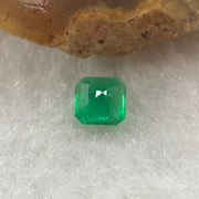 Natural Colombia Green Emerald (Beryl) Cut-Cornered Rectangular step cut 0.55ct 4.8 by 4.8 by 3.4mm - Huangs Jadeite and Jewelry Pte Ltd