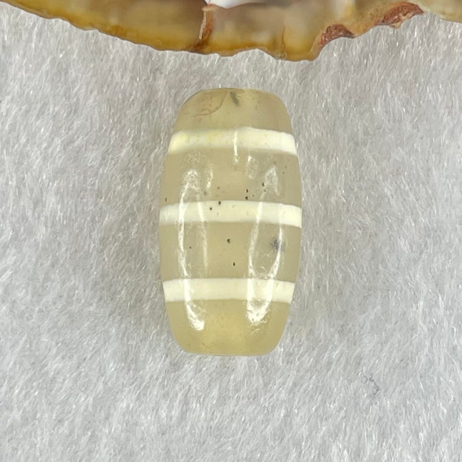 Natural Powerful Tibetan Old Oily Agate 3-Lines Dzi Bead Heavenly Master (Tian Zhu) 三行天诛 3.40g 19.9 by 10.5mm - Huangs Jadeite and Jewelry Pte Ltd