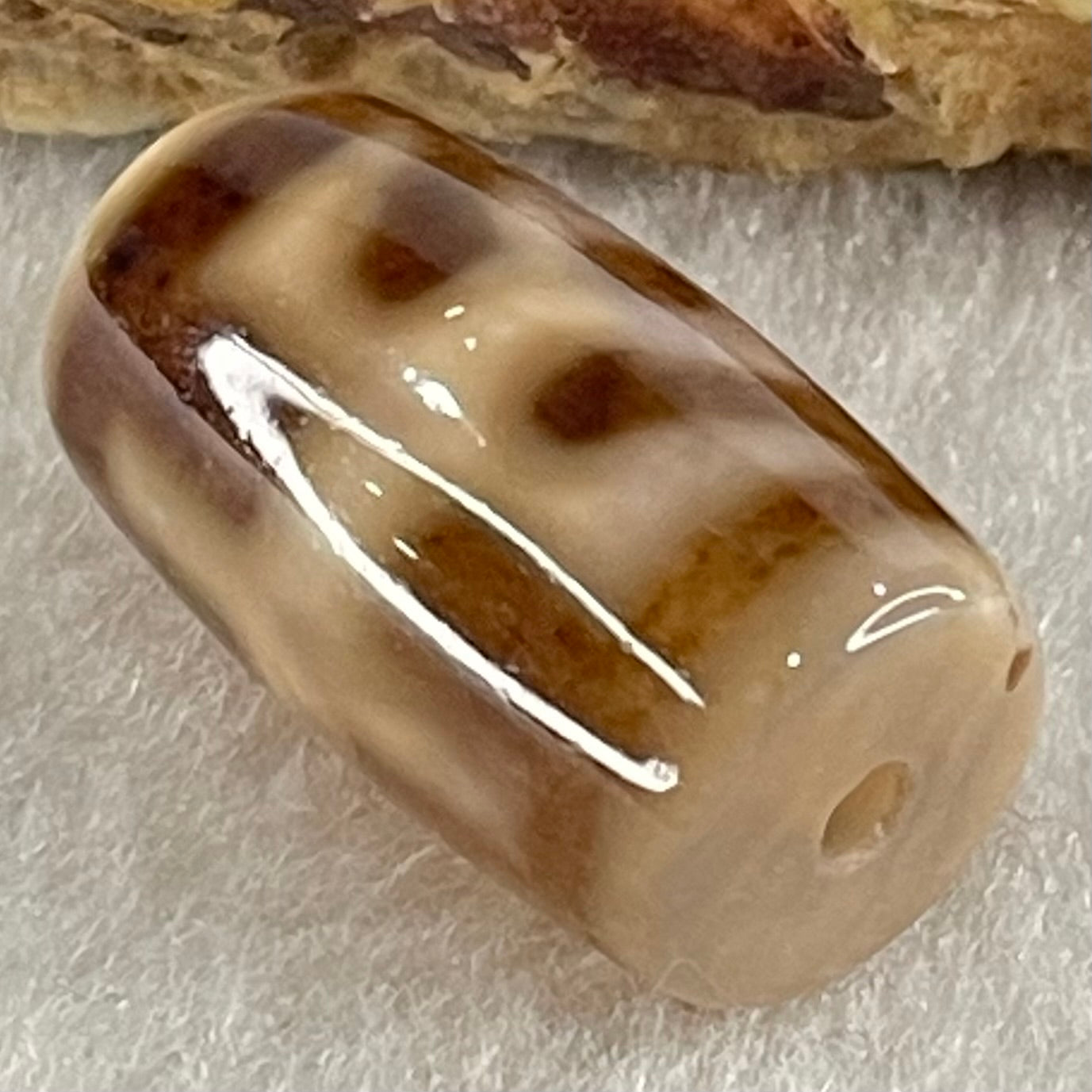 Natural Powerful Tibetan Old Oily Agate Patina Guiren Tairen Human Dzi Bead Totem Amulet Heavenly Master (Tian Zhu) 贵人天诛 4.72g 20.0 by 11.7mm - Huangs Jadeite and Jewelry Pte Ltd