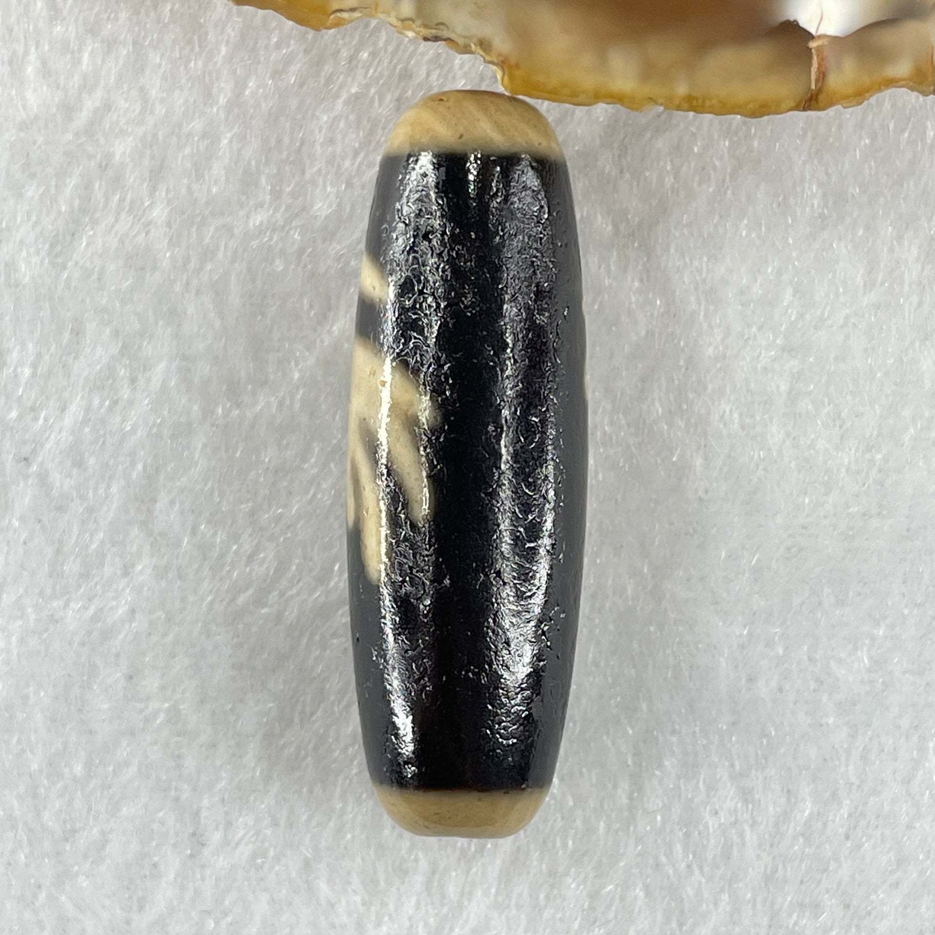 Natural Powerful Tibetan Old Oily Agate Rooster Dzi Bead Heavenly Master (Tian Zhu) 公鸡天珠 9.16g 38.4 by 12.5mm - Huangs Jadeite and Jewelry Pte Ltd