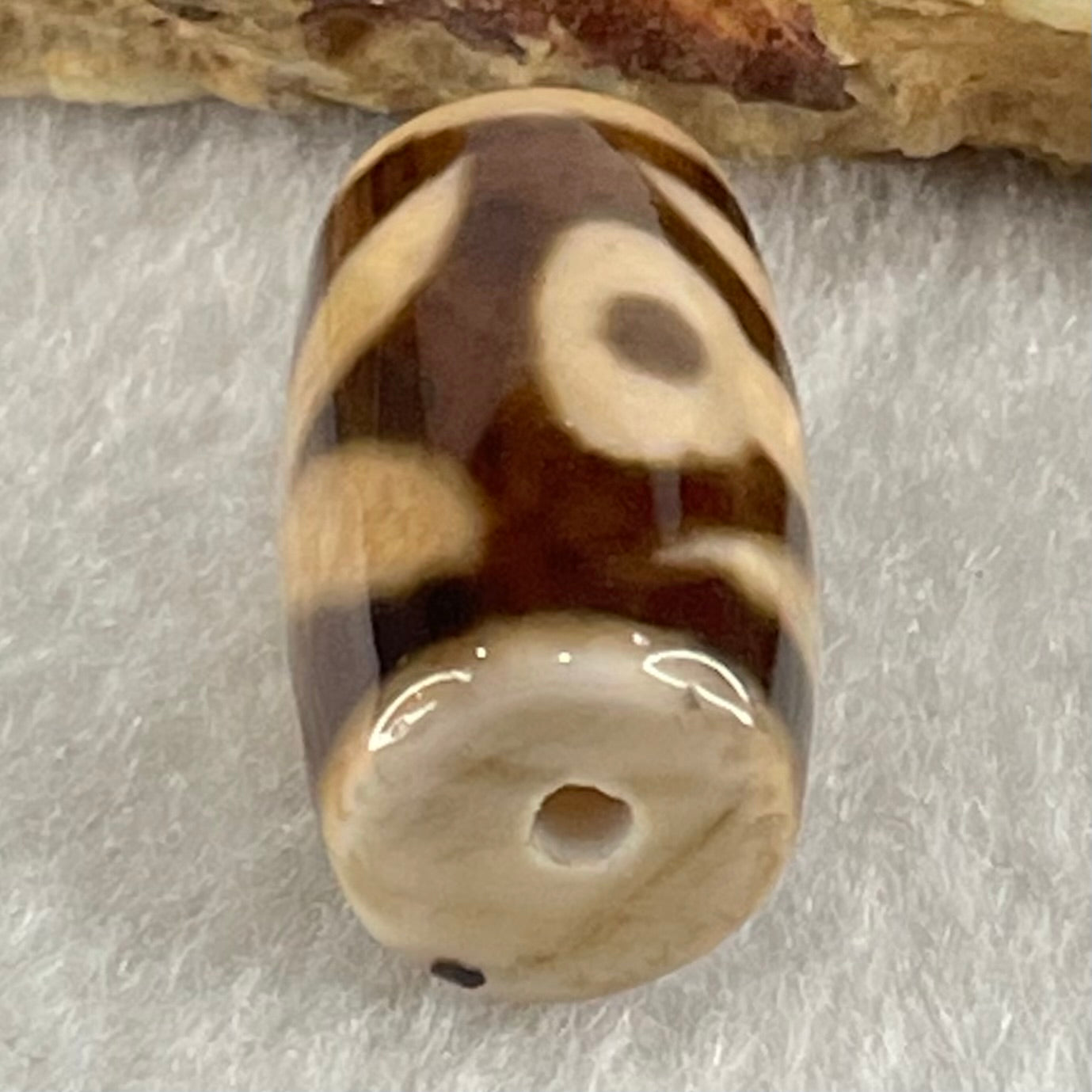Natural Powerful Tibetan Old Oily Agate Patina Guiren Tairen Human Dzi Bead Totem Amulet Heavenly Master (Tian Zhu) 贵人天诛 4.67g 20.0 by 11.5mm - Huangs Jadeite and Jewelry Pte Ltd