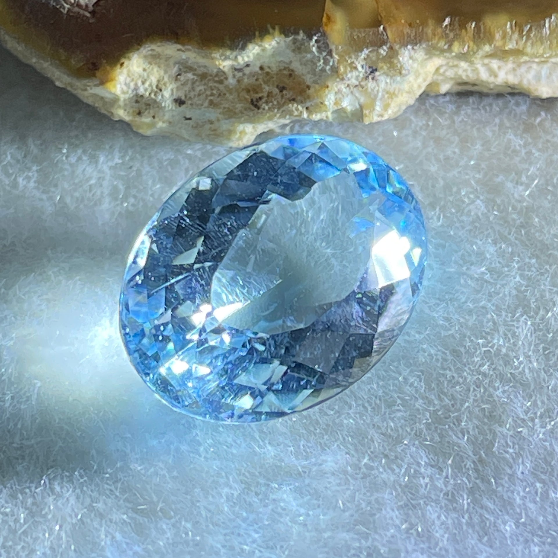 Natural Sky Blue Topaz Oval Shape 14.46ct 18.6 by 13.1 by 7.6mm - Huangs Jadeite and Jewelry Pte Ltd