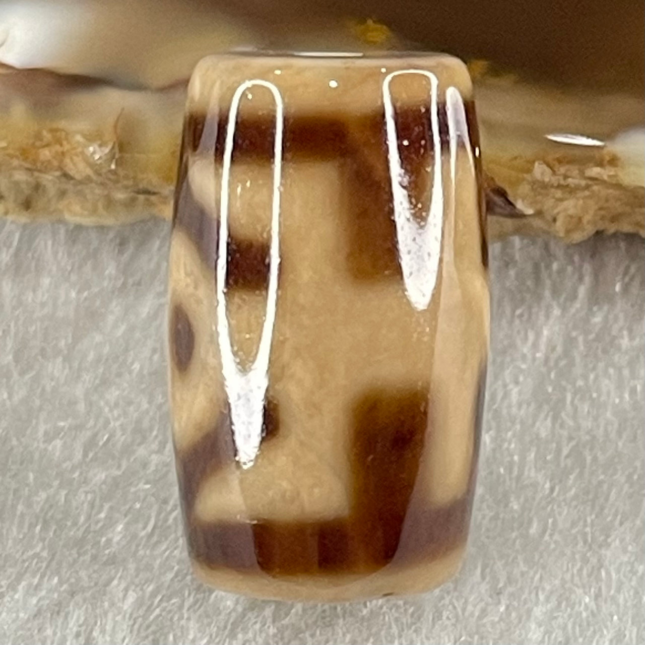 Natural Powerful Tibetan Old Oily Agate Patina Guiren Tairen Human Dzi Bead Totem Amulet Heavenly Master (Tian Zhu) 贵人天诛 4.86g 19.6 by 11.7mm - Huangs Jadeite and Jewelry Pte Ltd